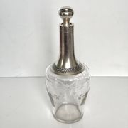 Carafe ancienne en cristal et argent massif – décor rubans et guirlande