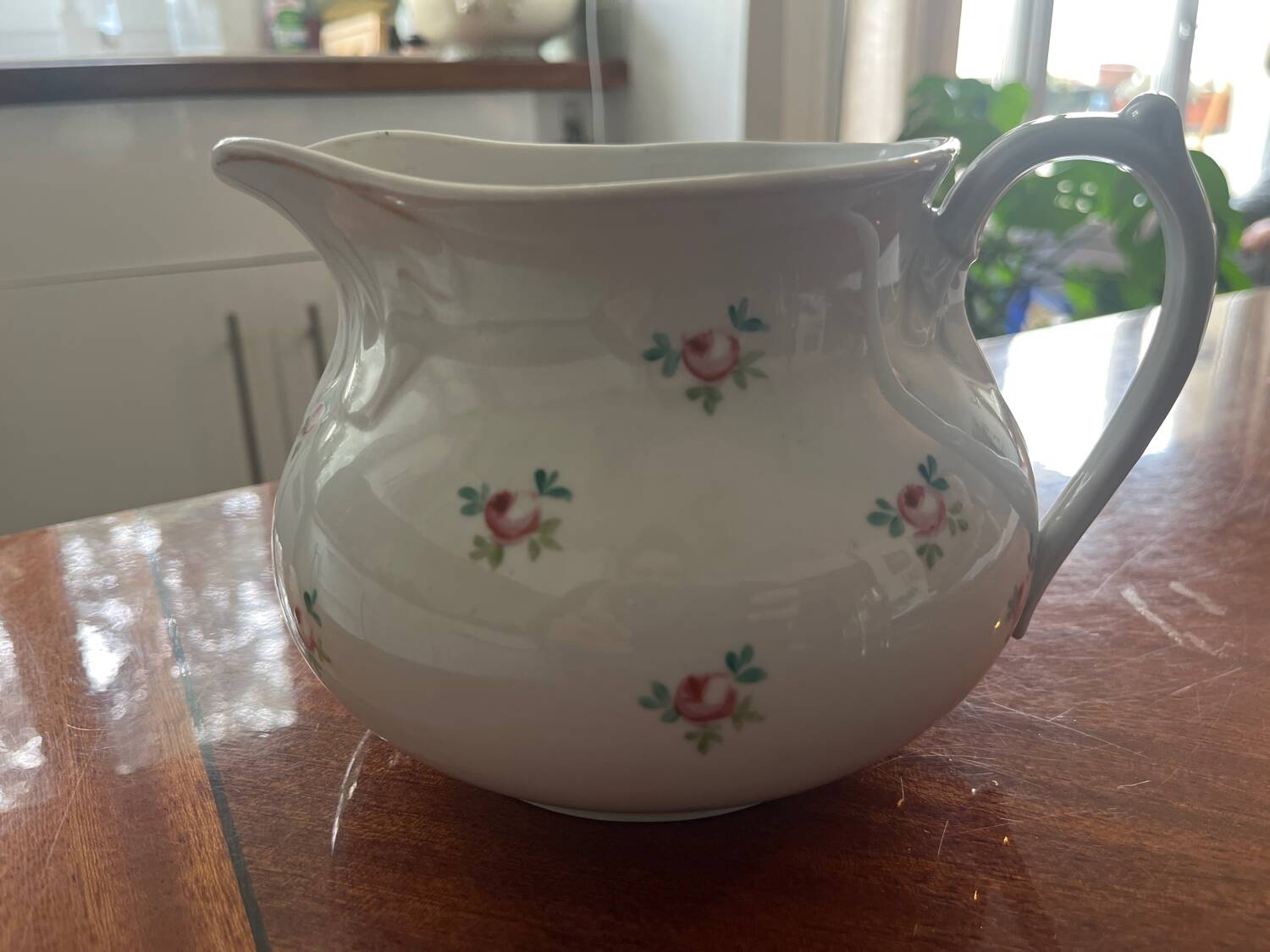 Porcelain milk jug old paris late 19th century.