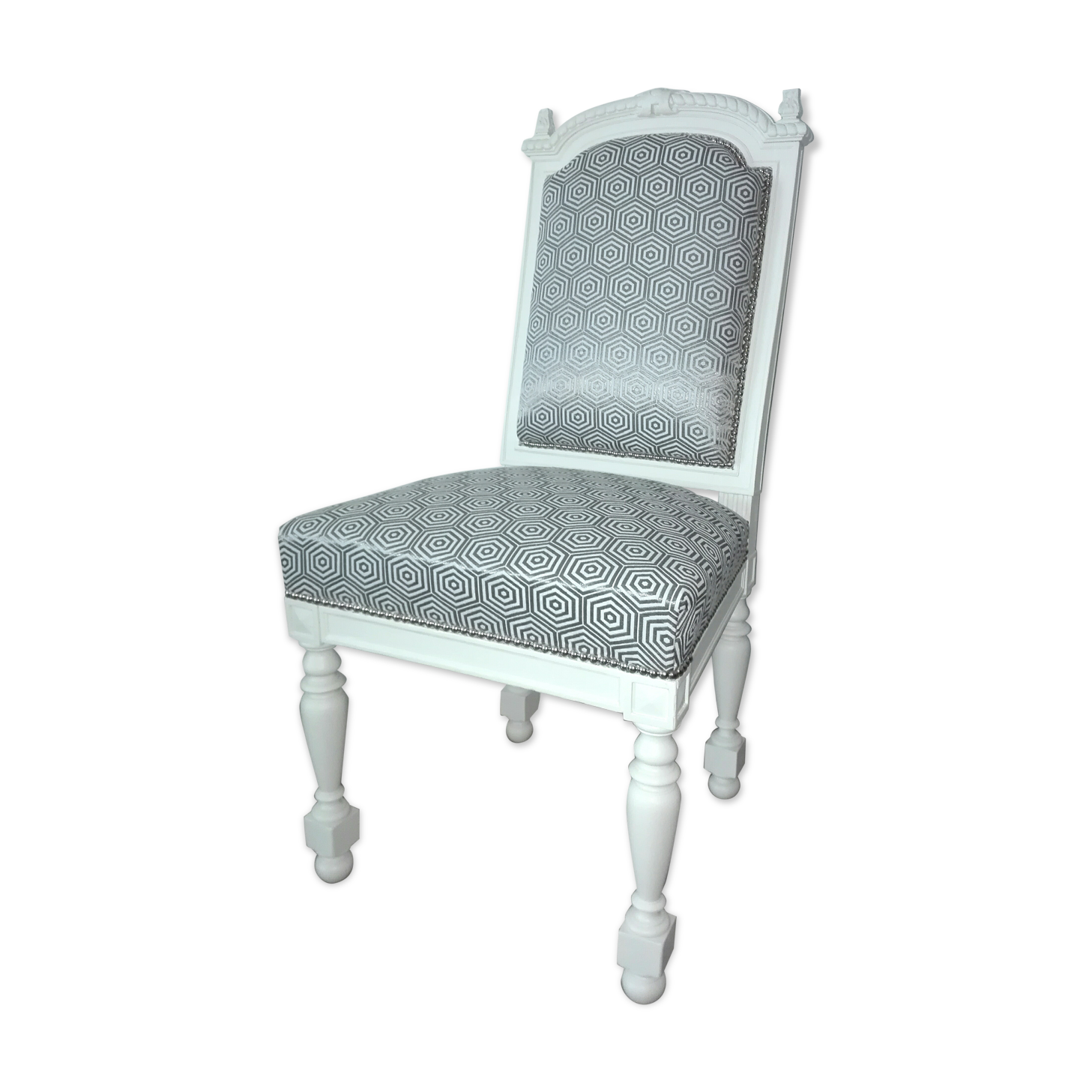 Former Chair of Louis XIII style revamped