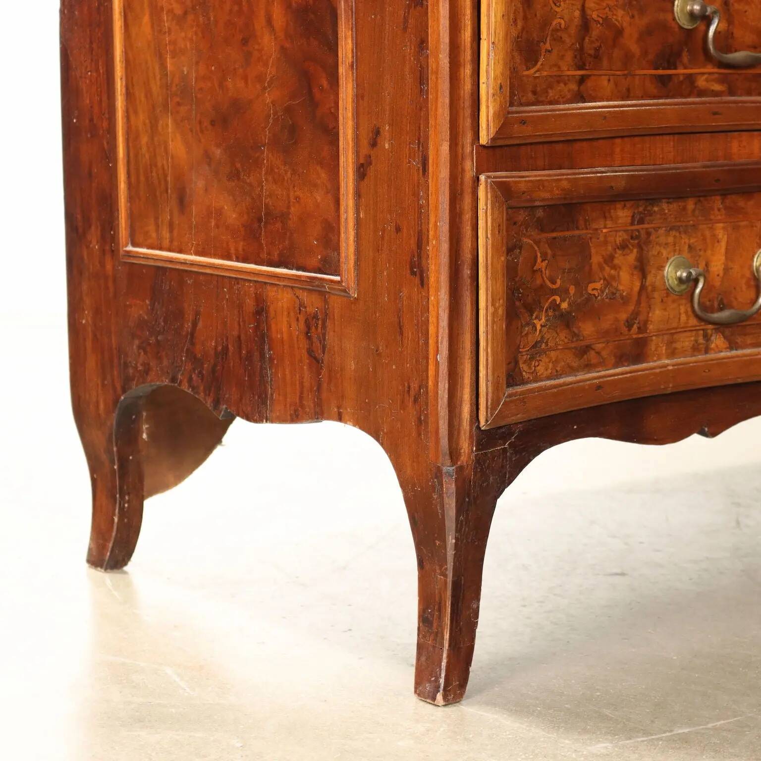 Cabinet baroque ancien en noyer à 4 tiroirs, Italie XVIIIe siècle