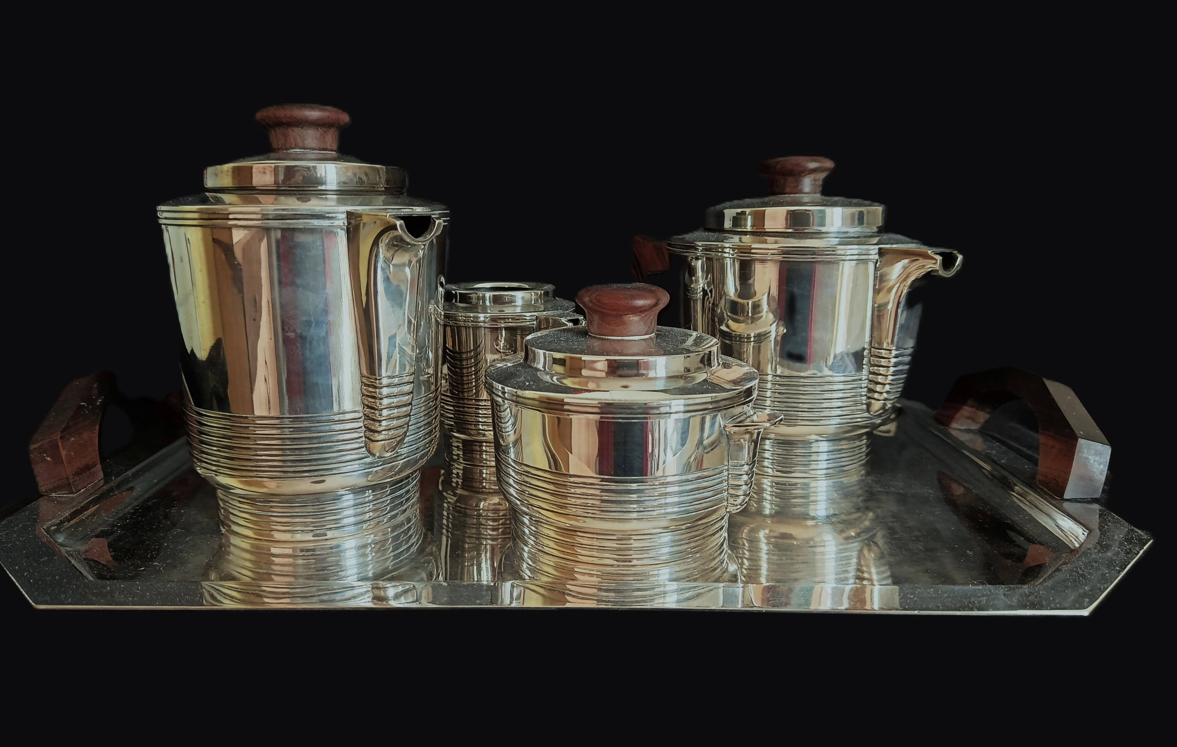 Art Deco coffee and tea service, silversmith Noël Collet, 1930s, 5 pieces.