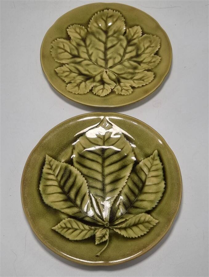Duo d’assiettes en barbotine