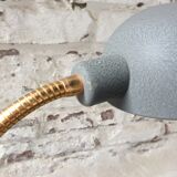 Desk lamp