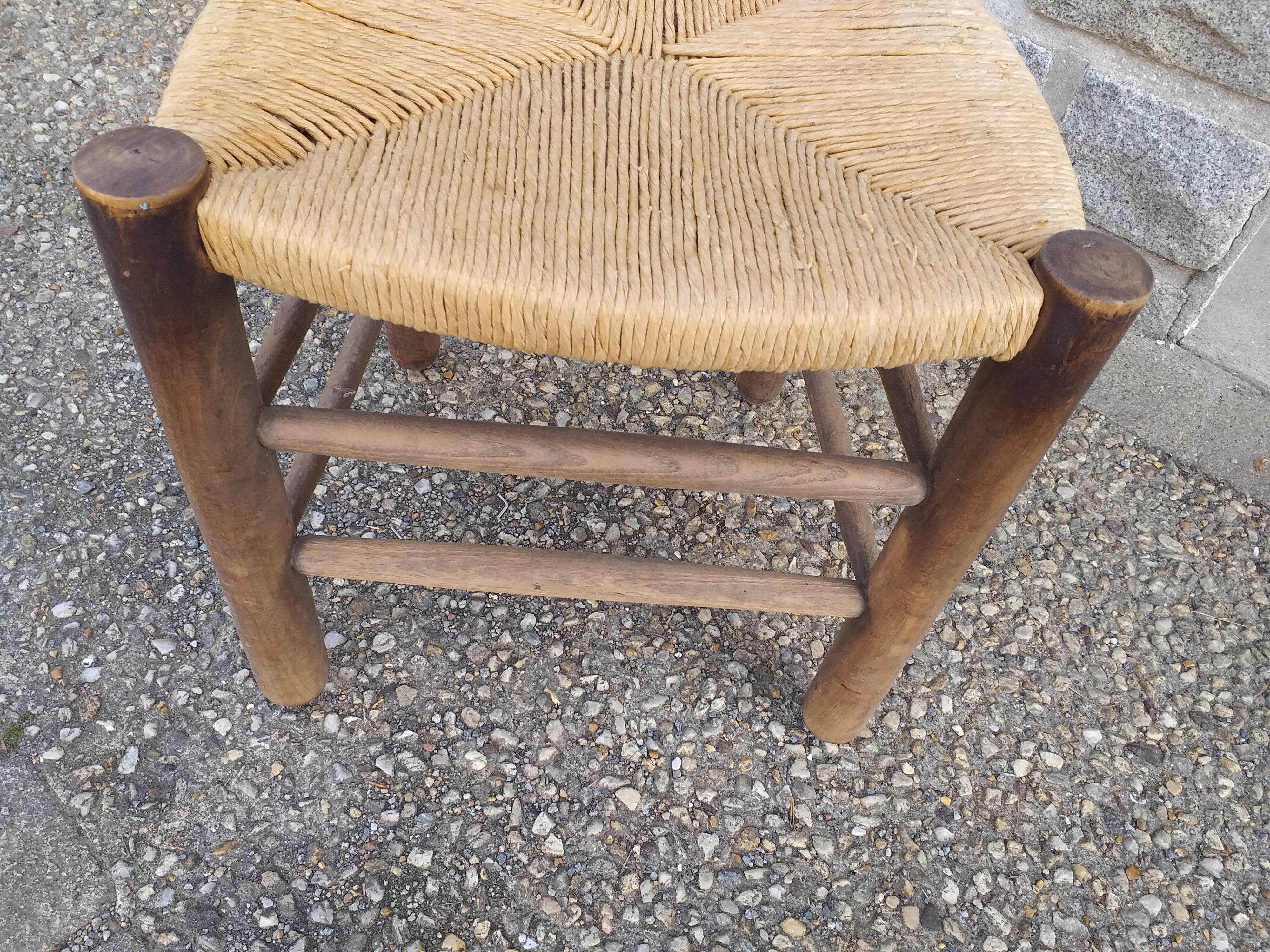 Straw mountain chair