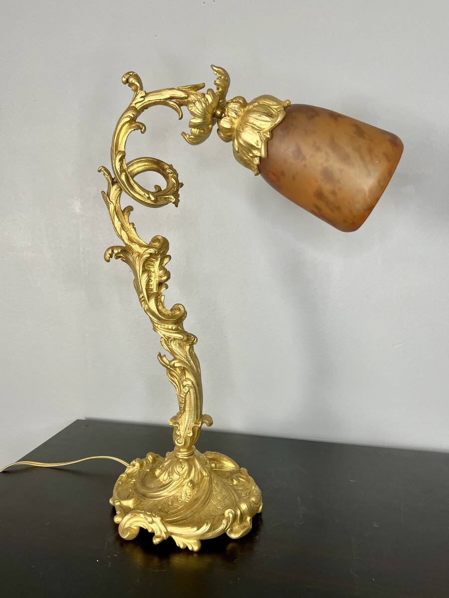 Daum Art Nouveau lamp