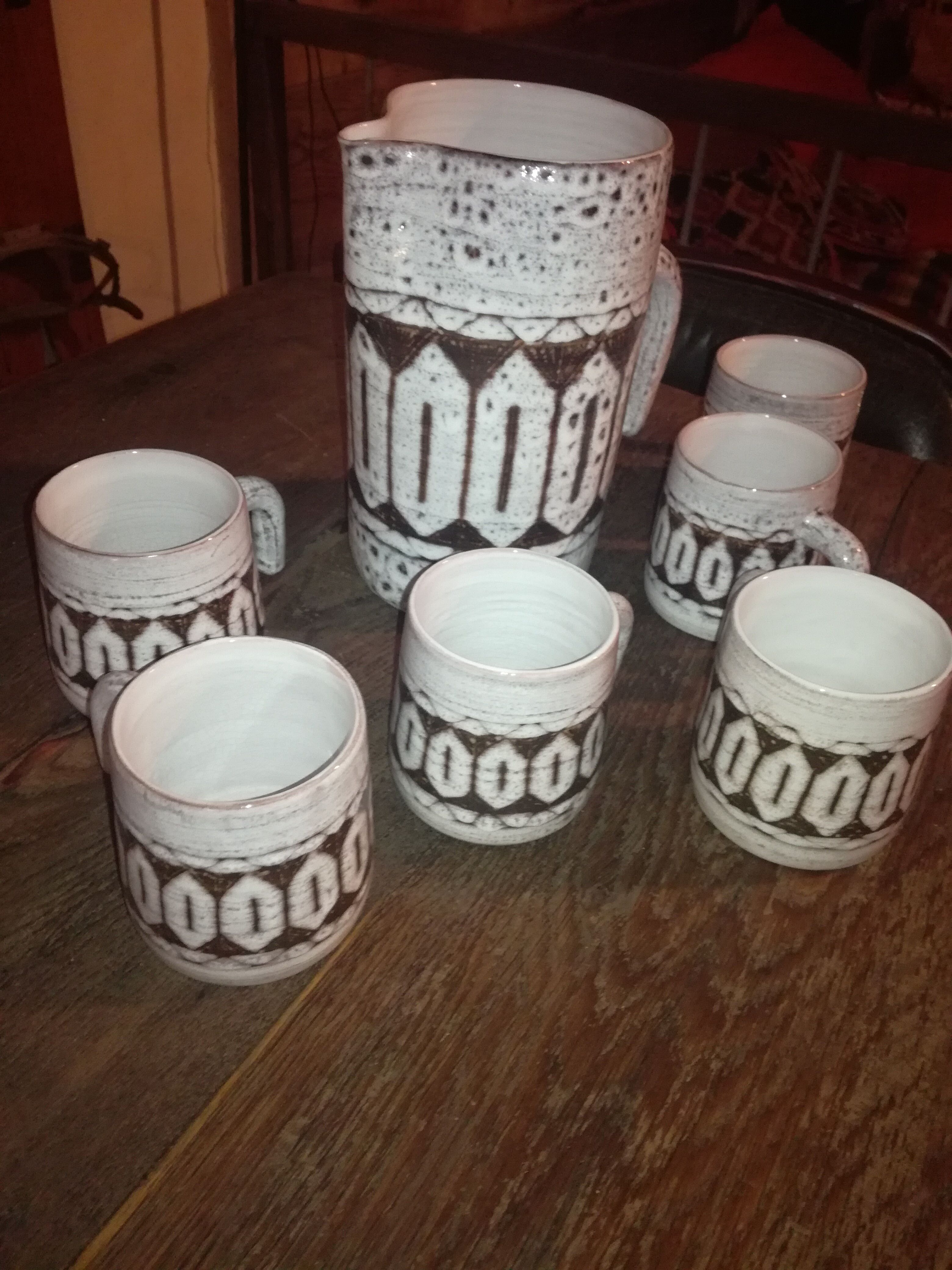 Service in sandstone