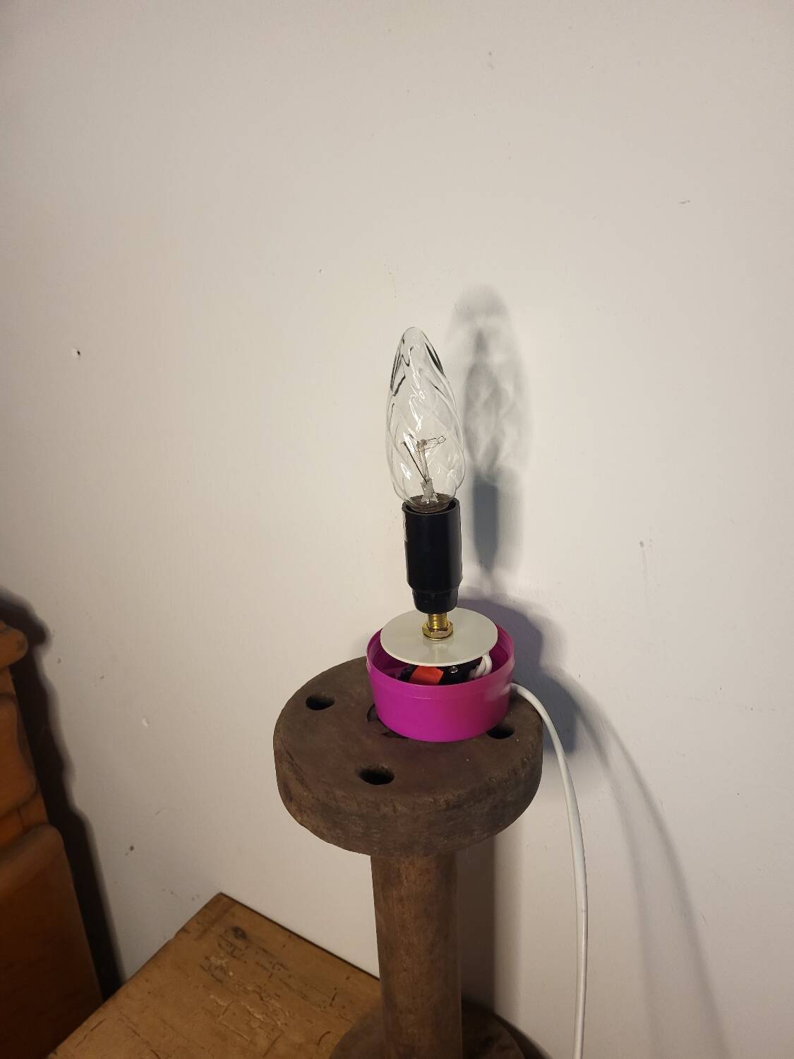 Bowling pin lamp