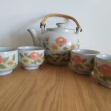 Théière en grés et osier et ses 4 tasses