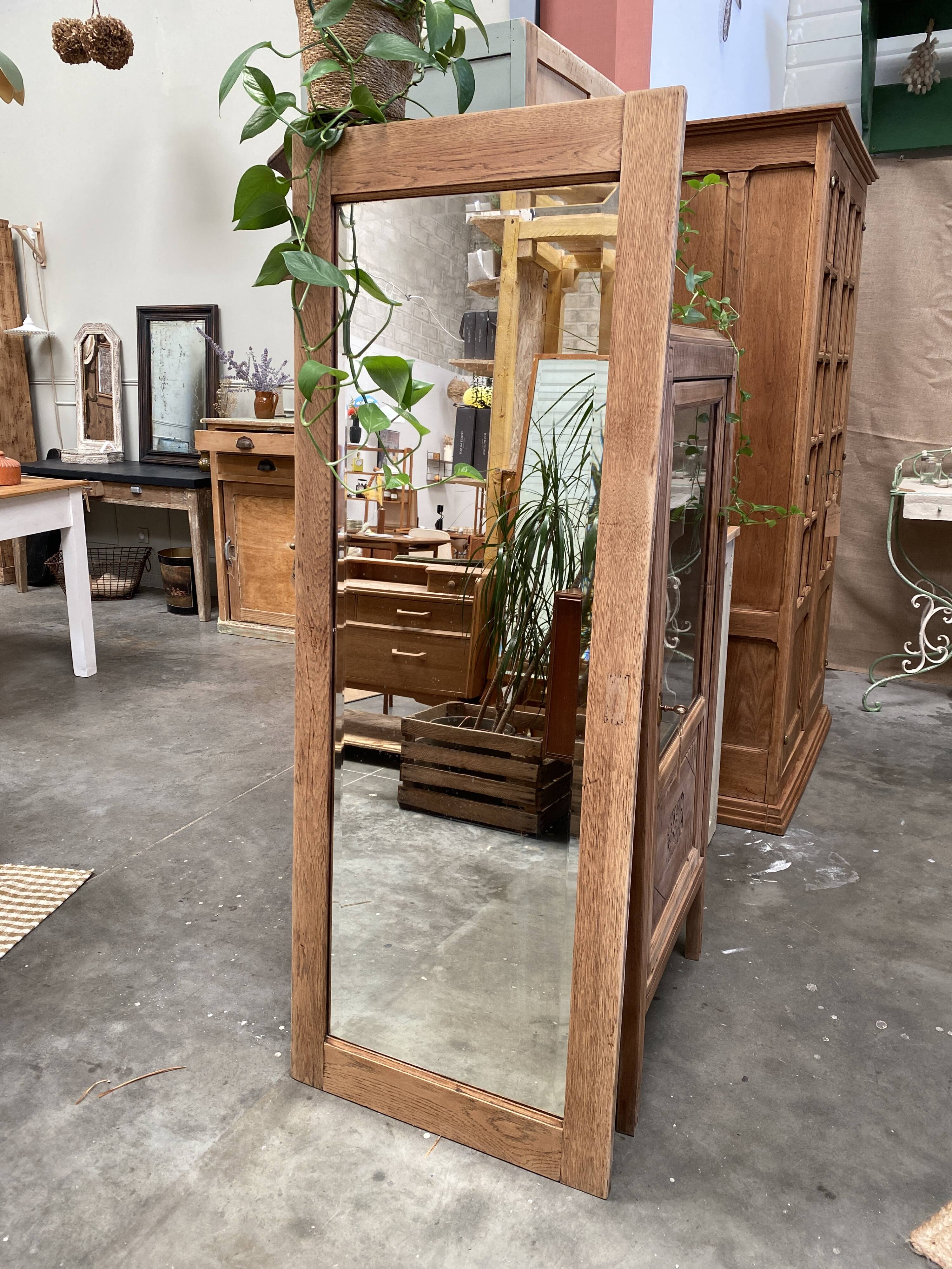 Miroir en pied en chêne