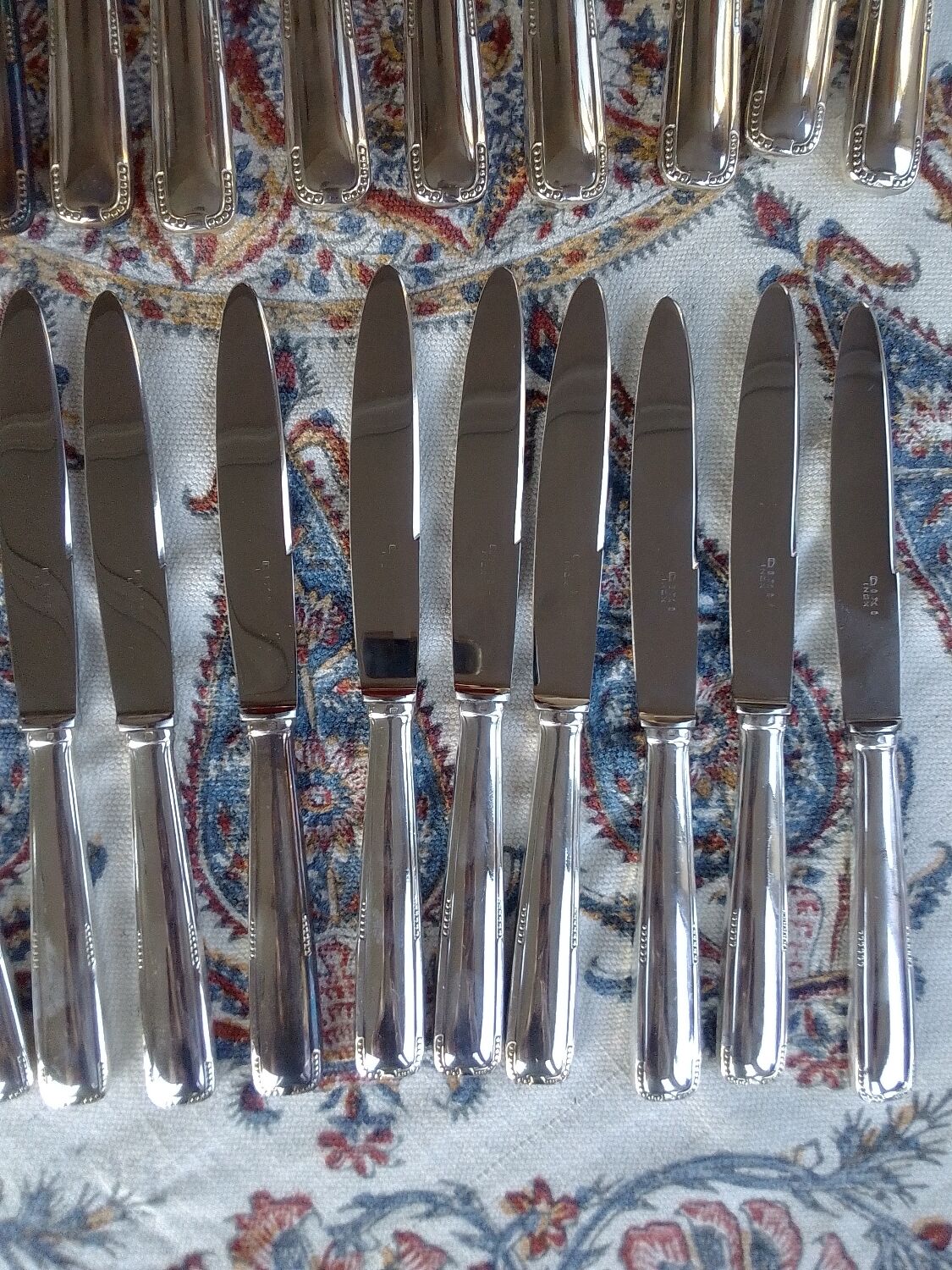 24 Dixi silver metal knives