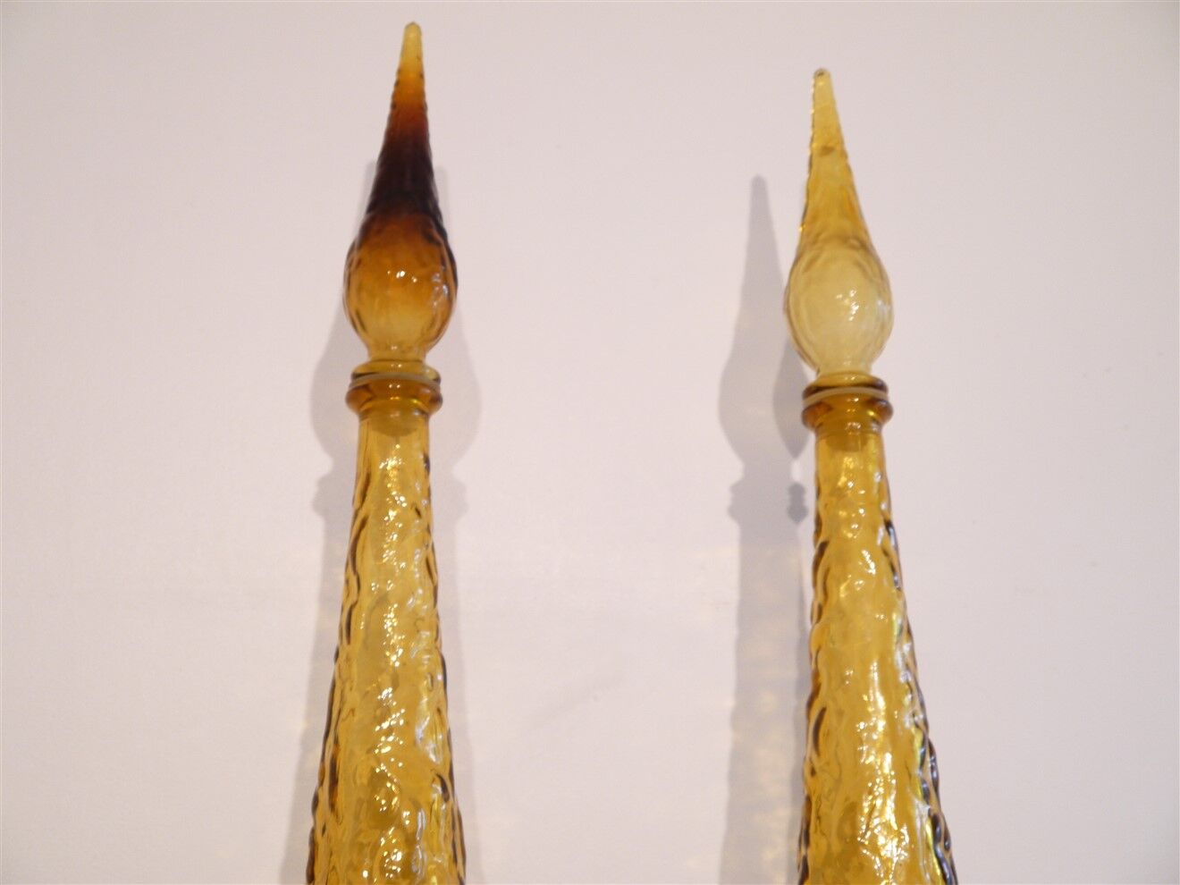 Pair of vintage Italian decanters "empoli"