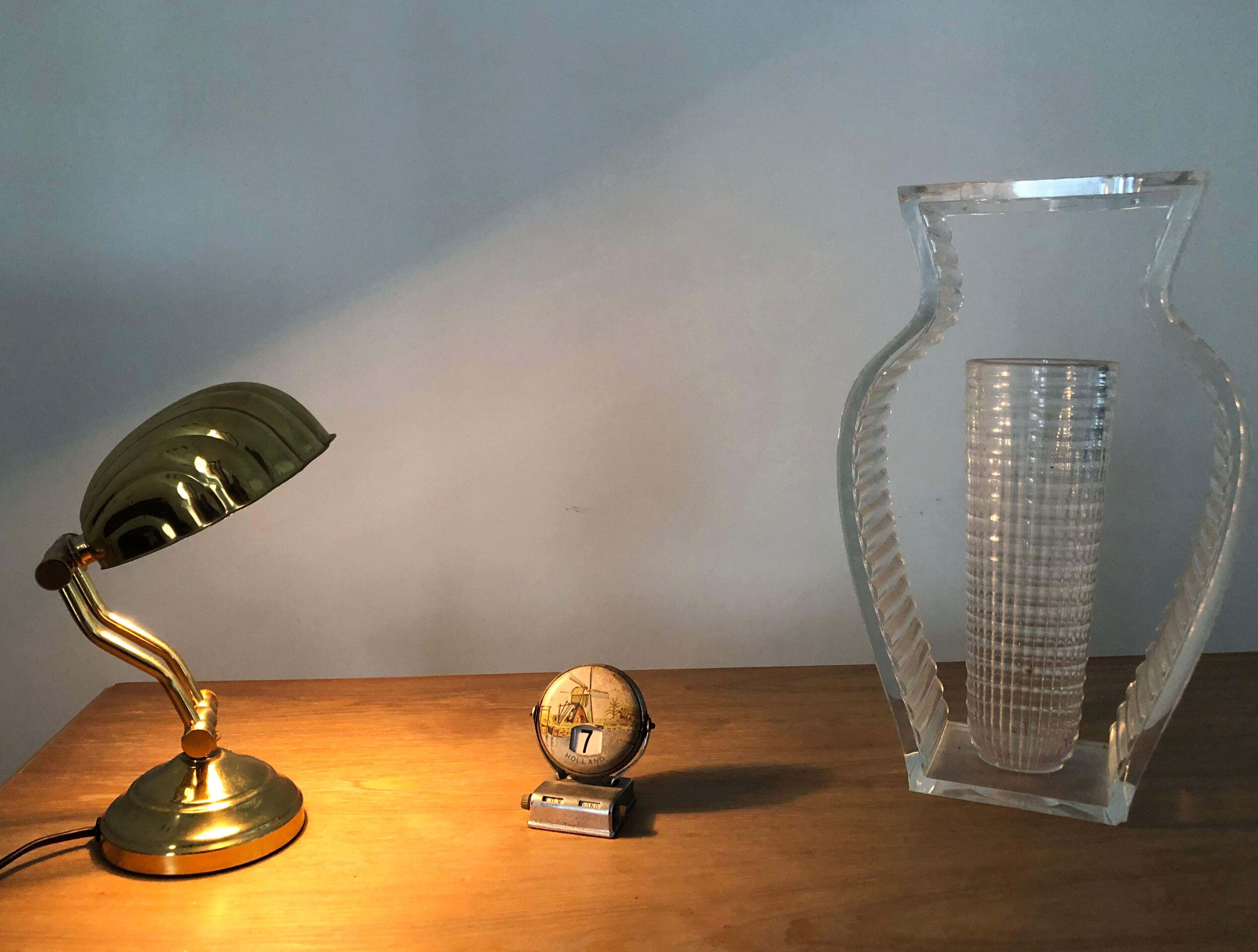 Vintage shell bedside lamp design 80 brass solid