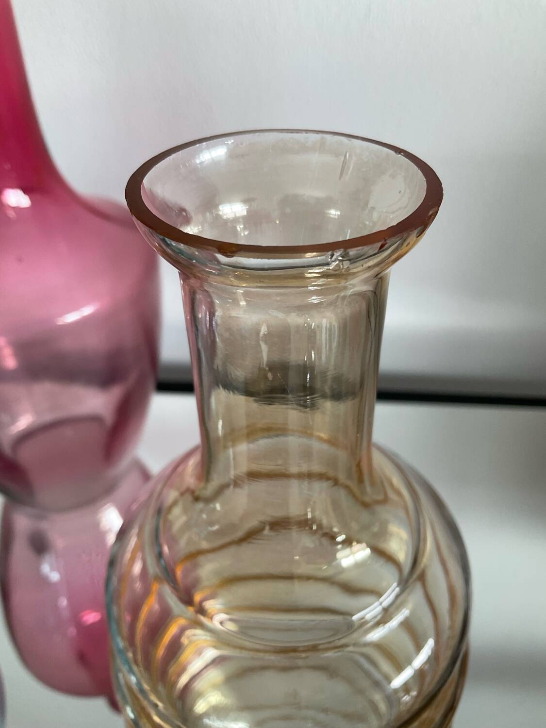 Série de 4 vases vintage en verre coloré