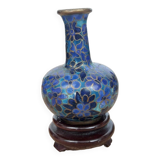 Vase miniature chinois cloisonné à décor de fleurs bleues