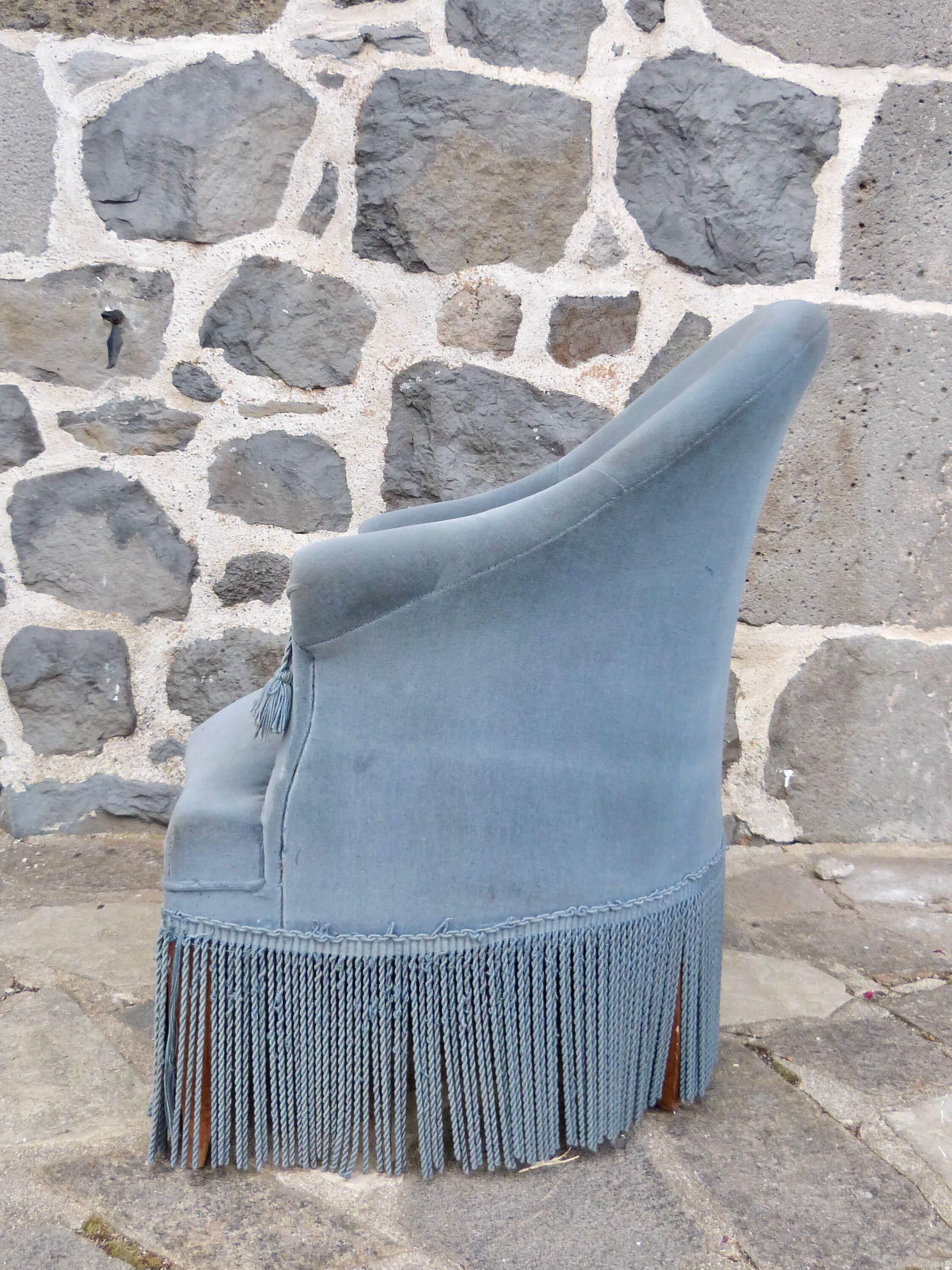 Blue velvet toad armchair