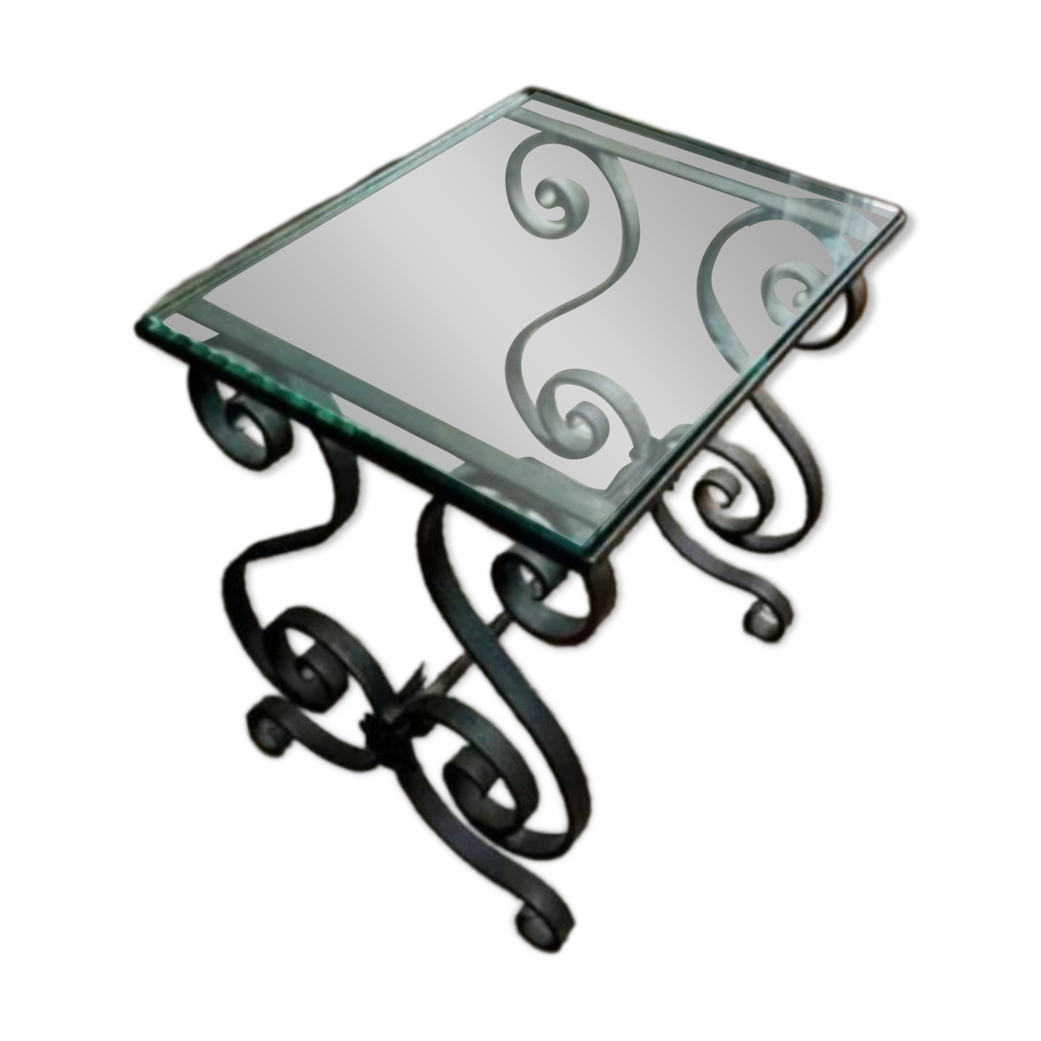 Beautiful wrought iron side table.