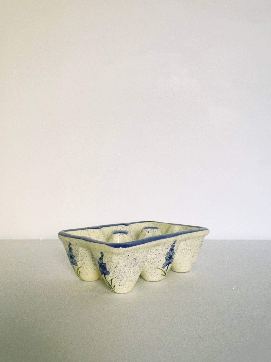Ceramic egg box