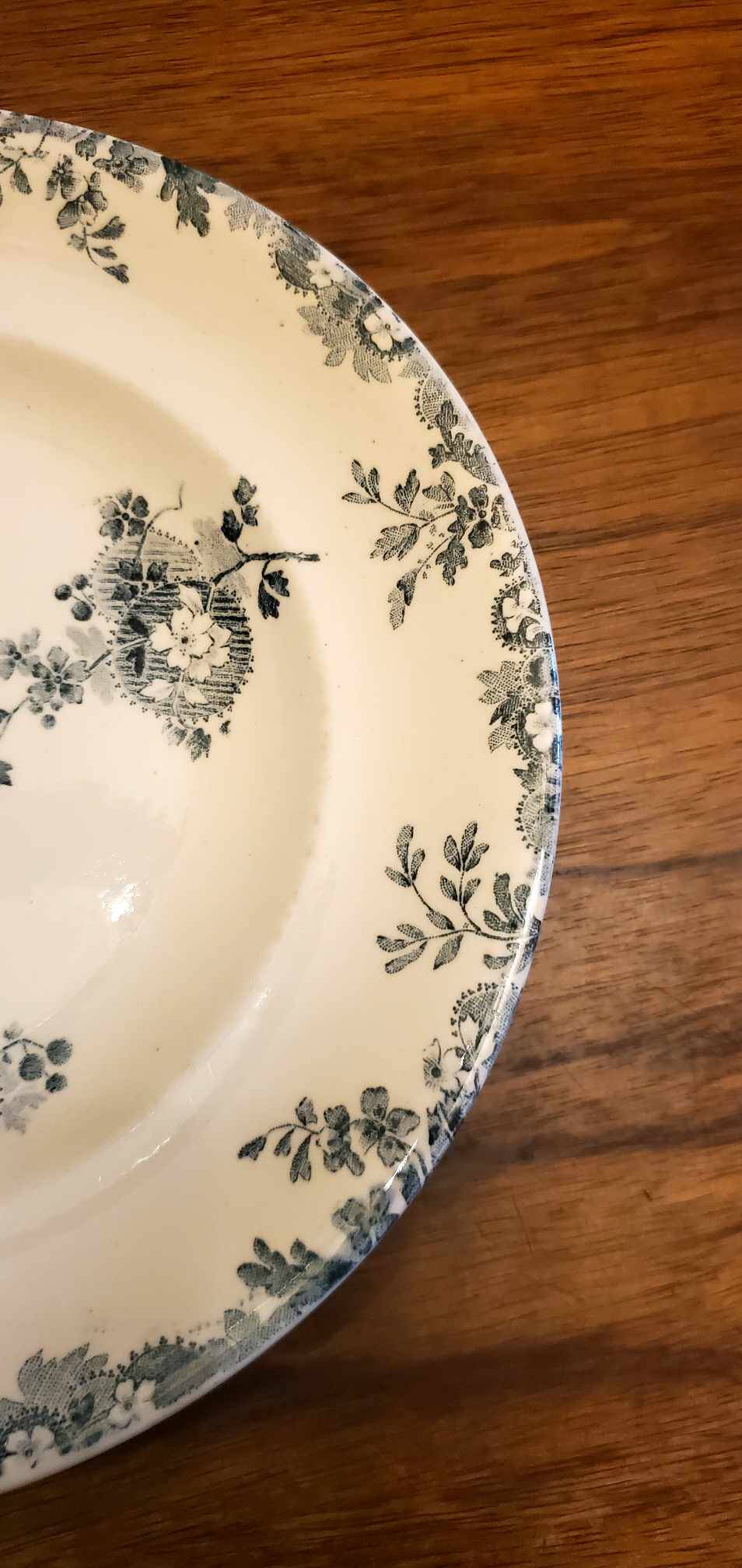 Set of 3 Longwy Hanoi model plates