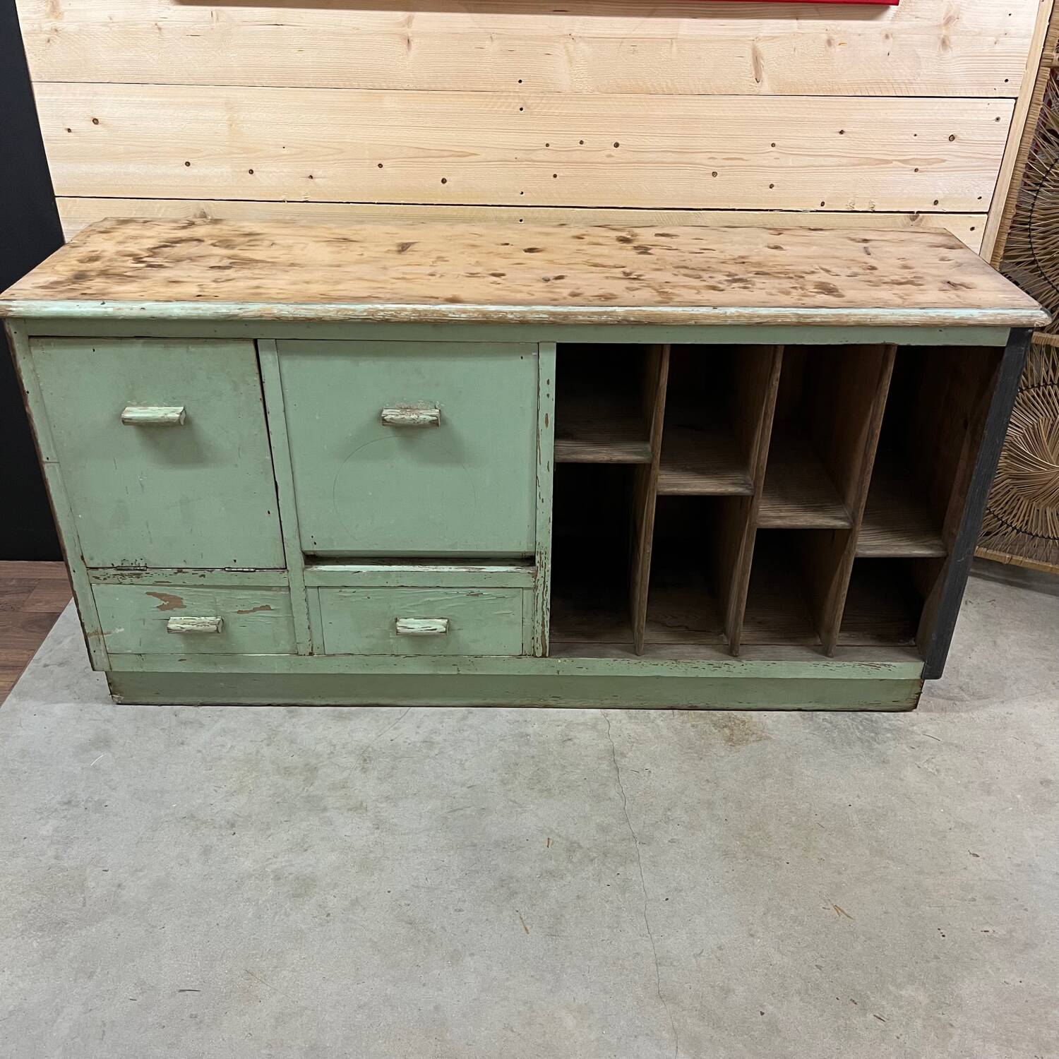 Trade furniture