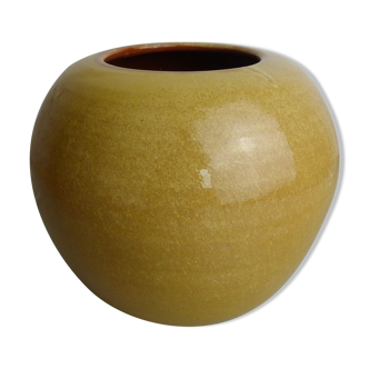 Ceramic vase