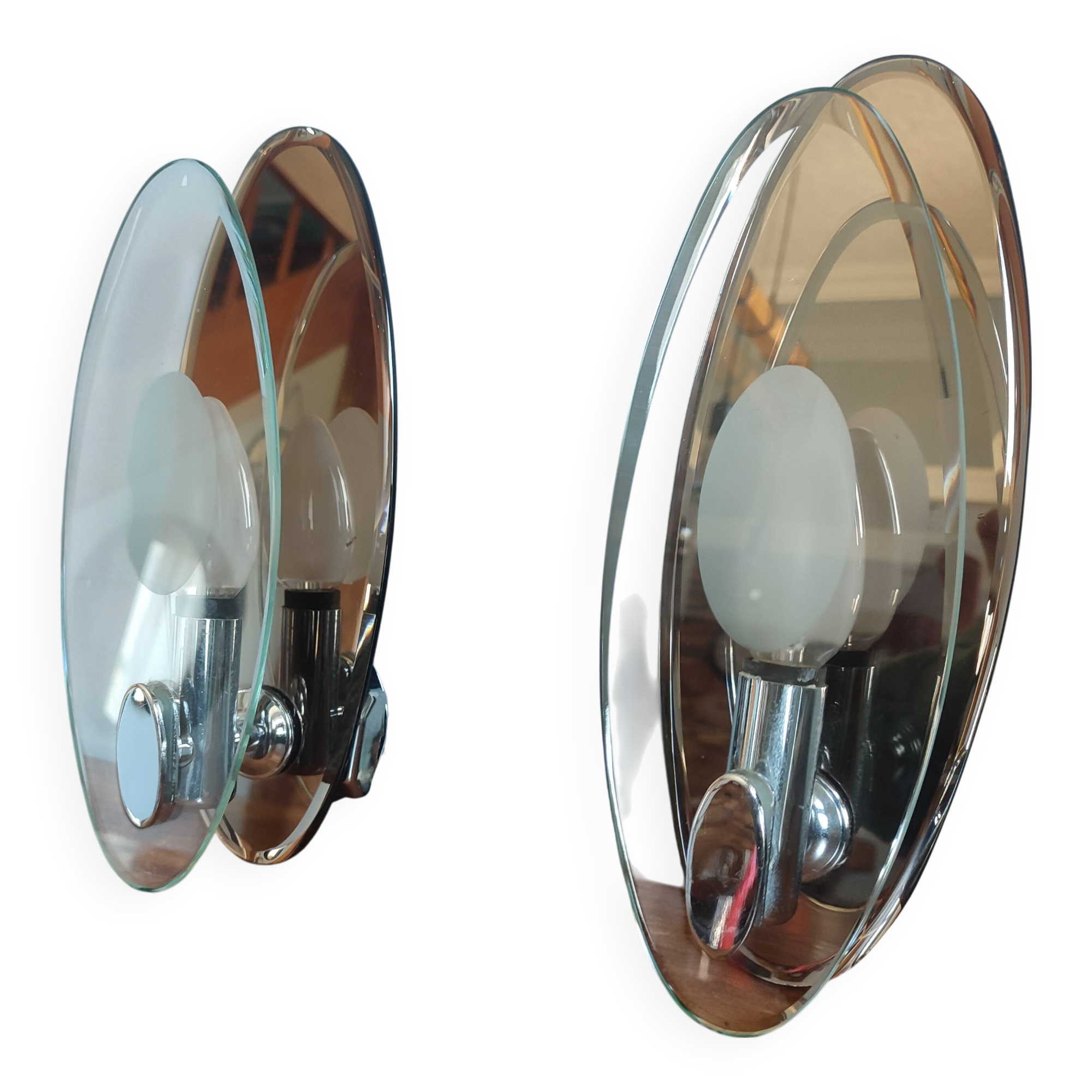 2 vintage Veca wall lights