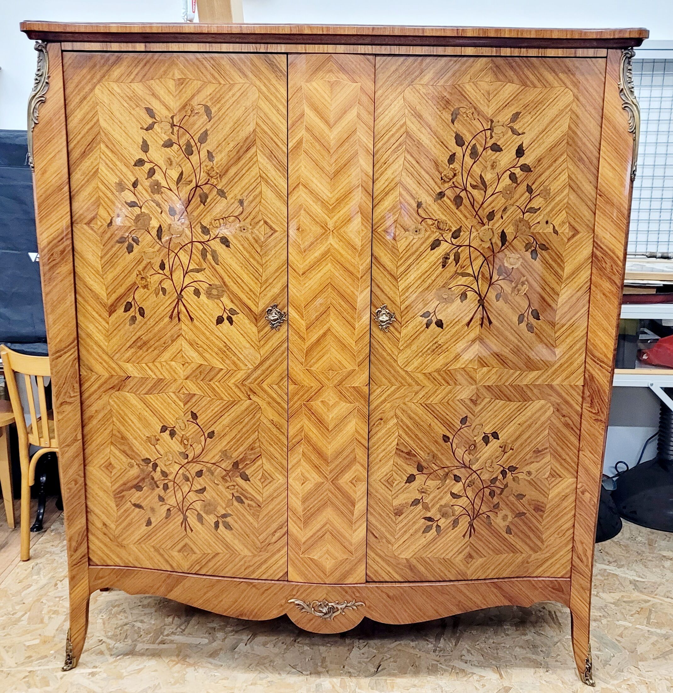 Rosewood cabinet
