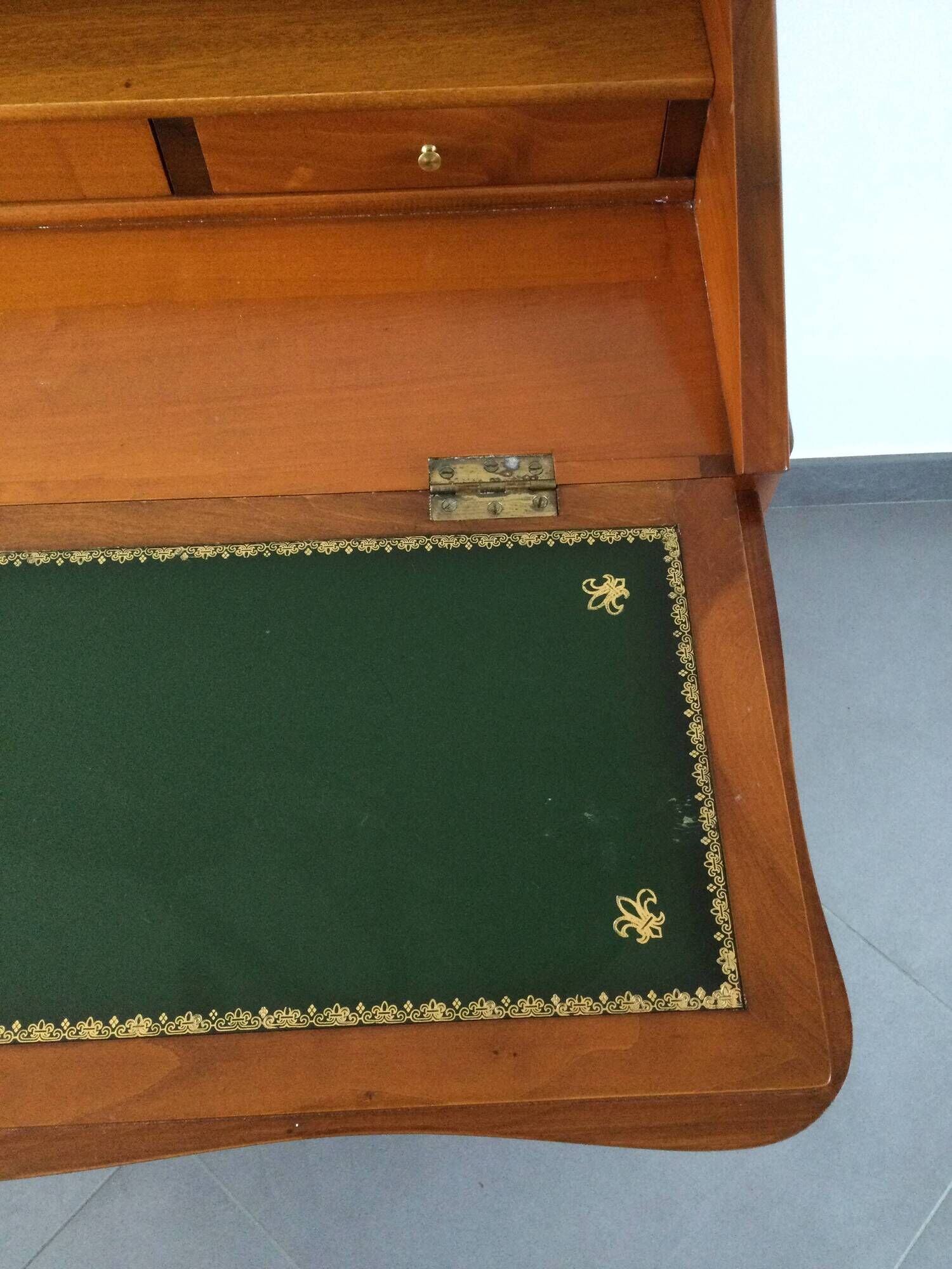 Bureau Dos d'âne En Merisier
