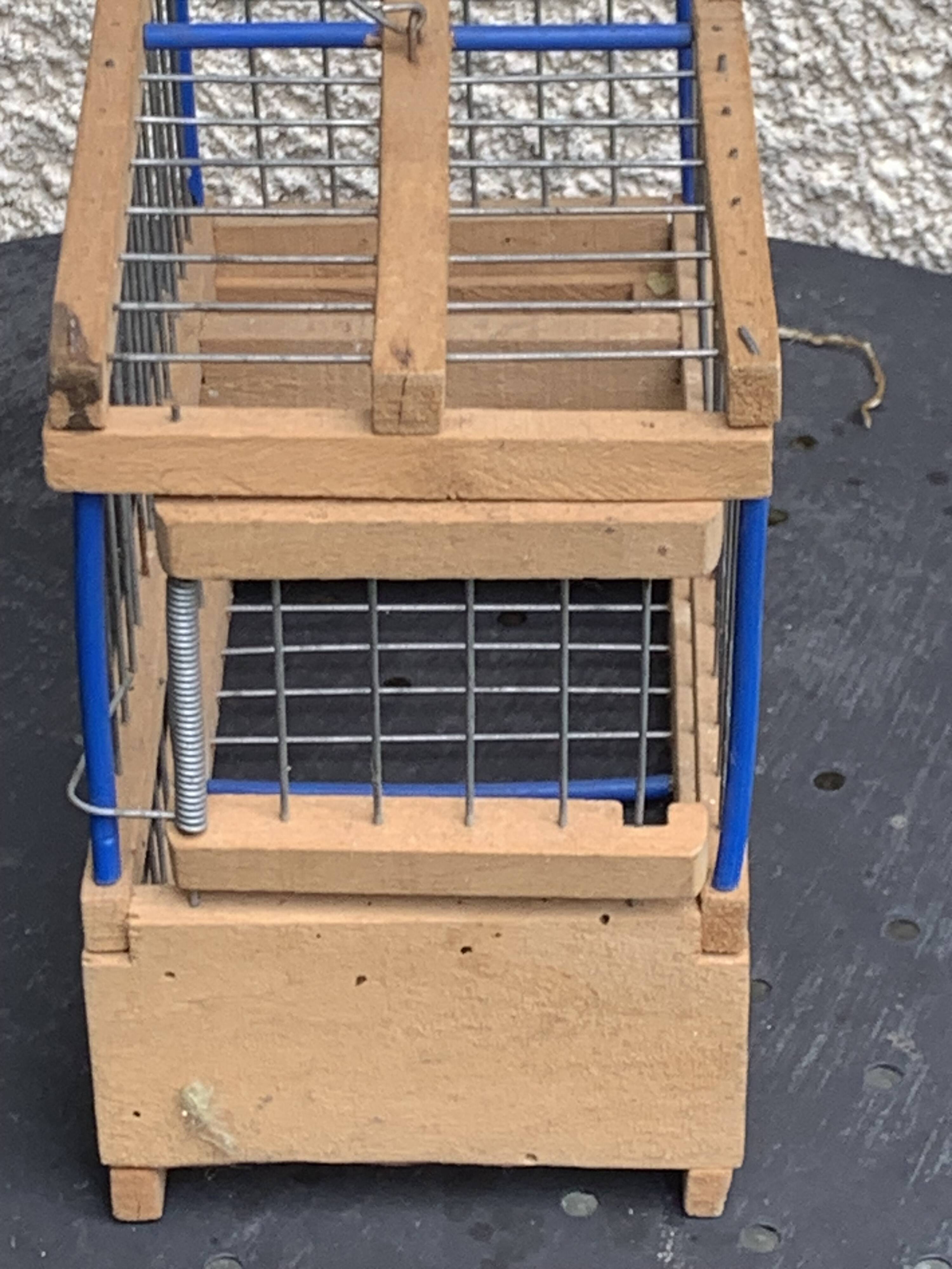 Cage à oiseau vintage en métal et bois