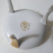 antique sweet jar in white and gold porcelain