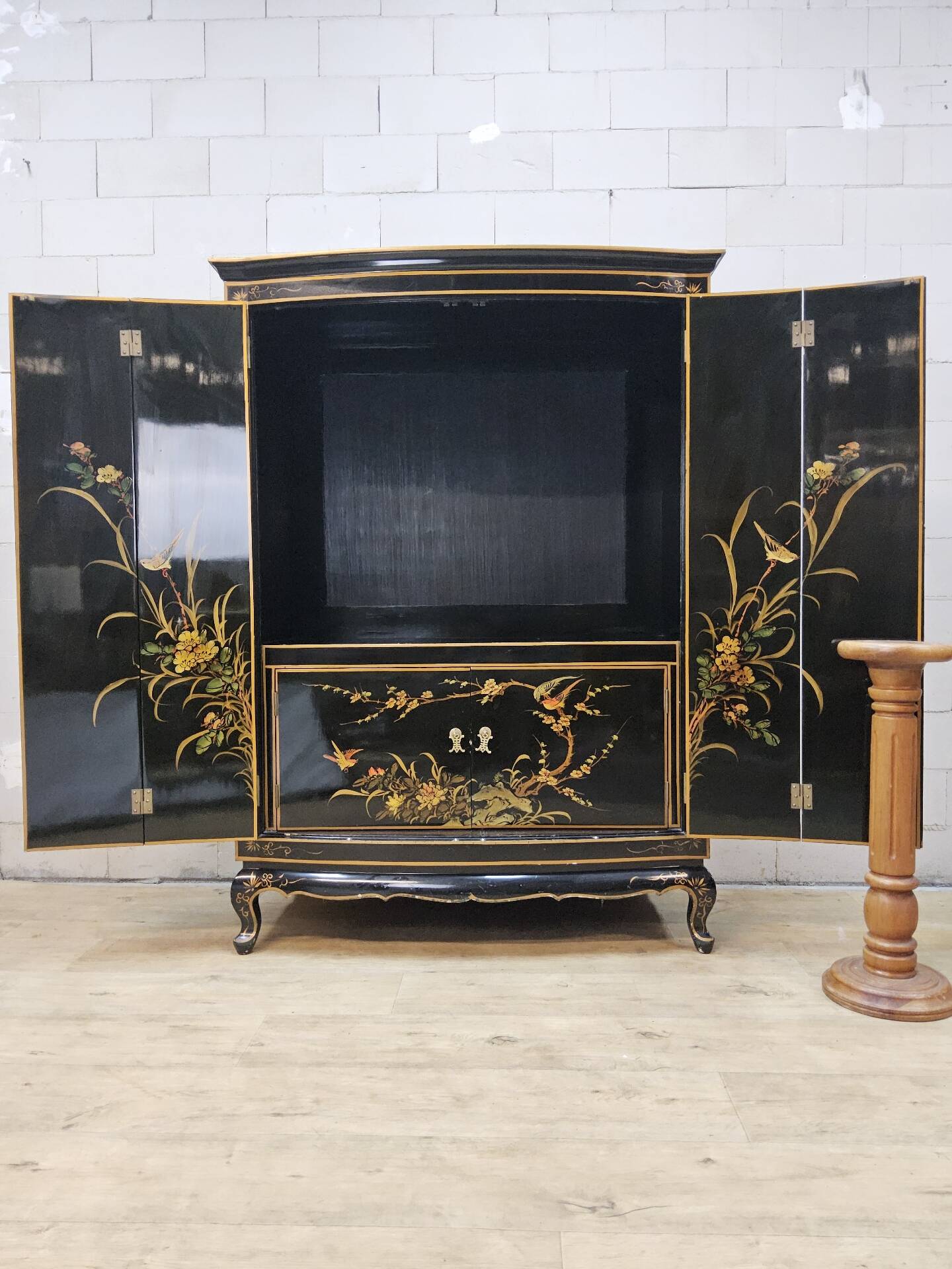 Vintage Chinese cabinet with gold leaf, flowers and peacock/ bohemian
