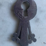 Keyhole entry