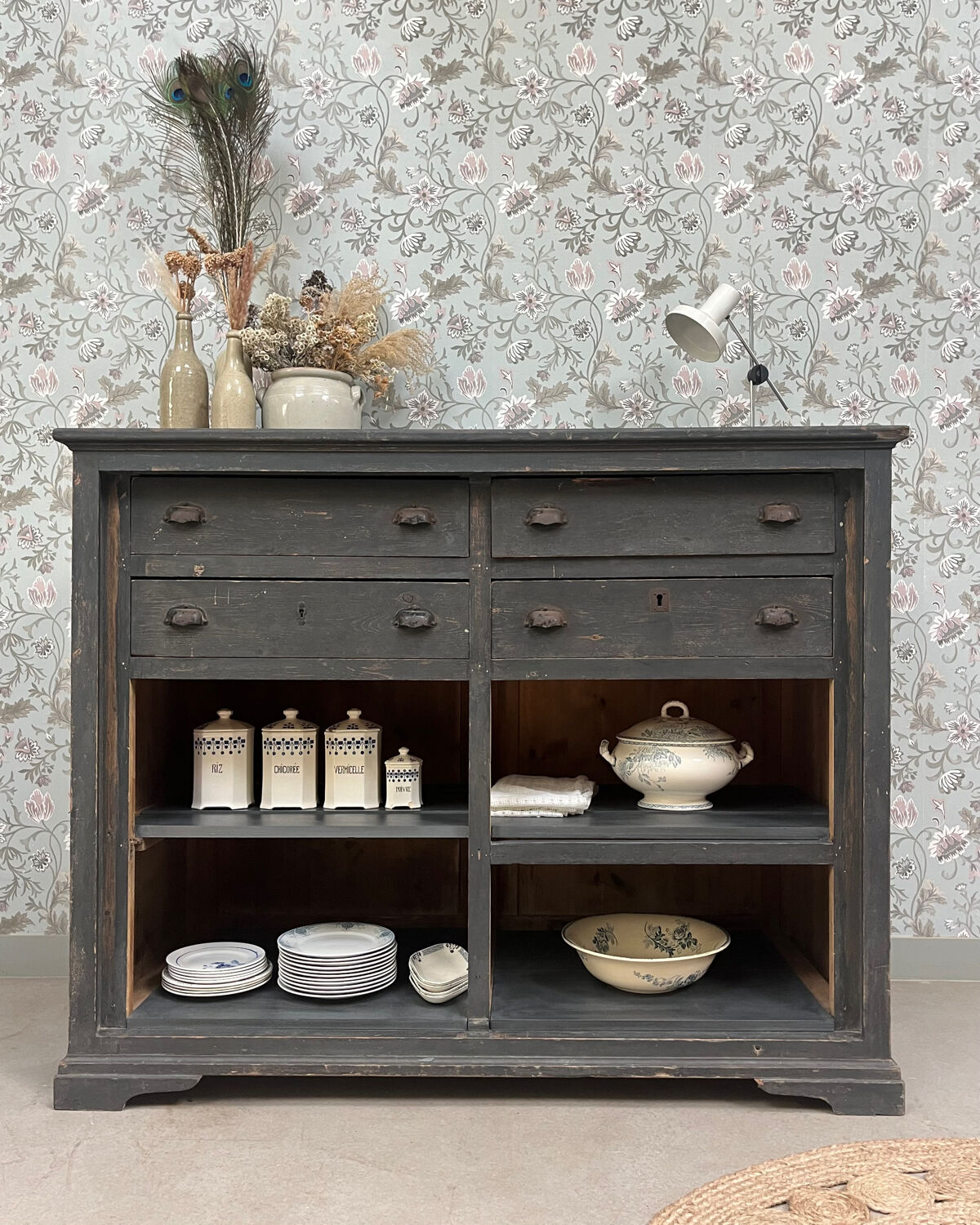 Patinated workshop furniture