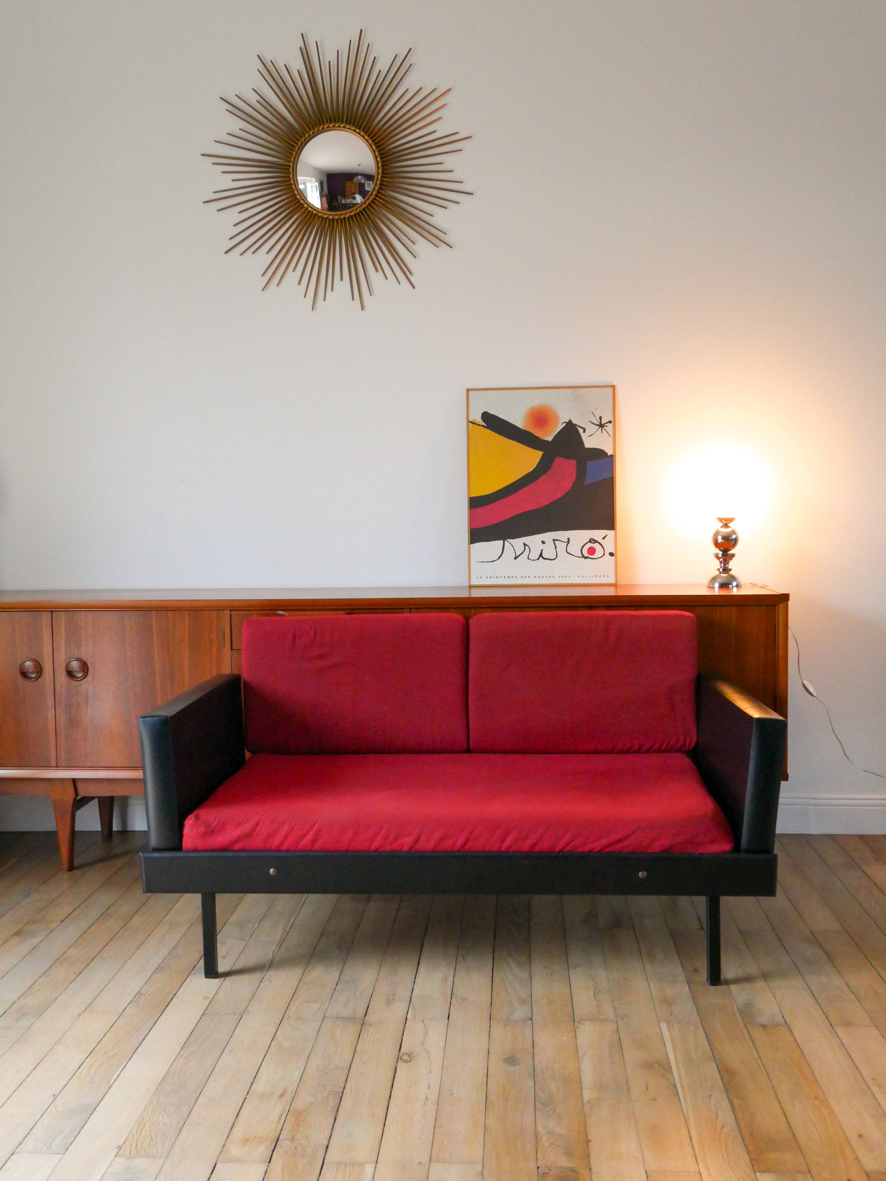 Day Bed sofa in skai, mottled red fabrics and black metal 1950