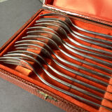 Set of silver-plated cake forks