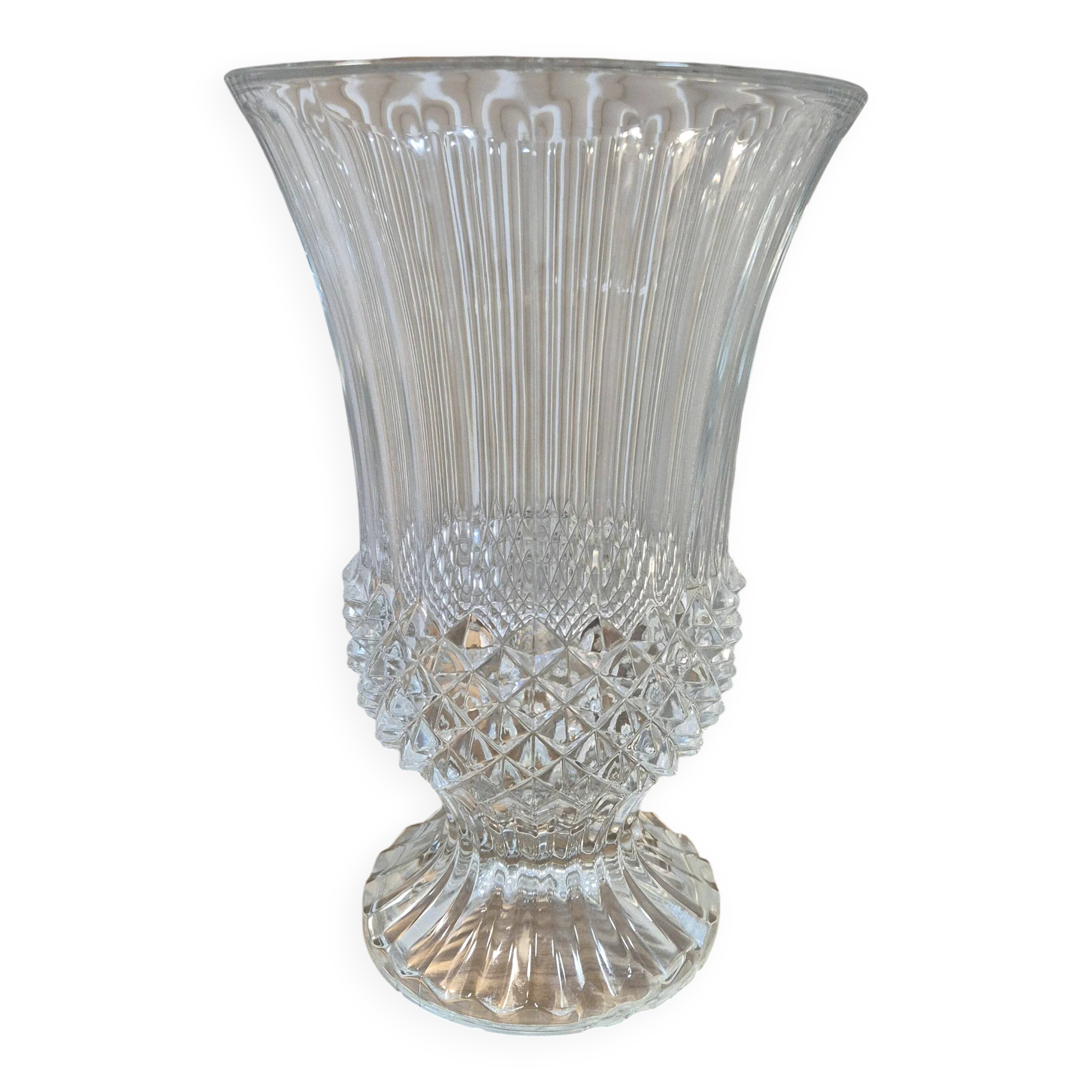 Large pedestal vase in crystal