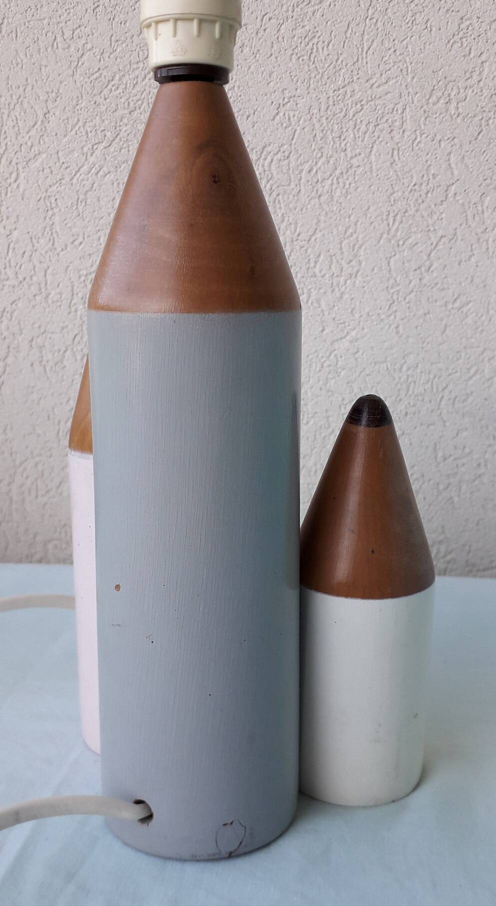 Lampe crayons en bois