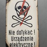 Old skull death head danger email plate