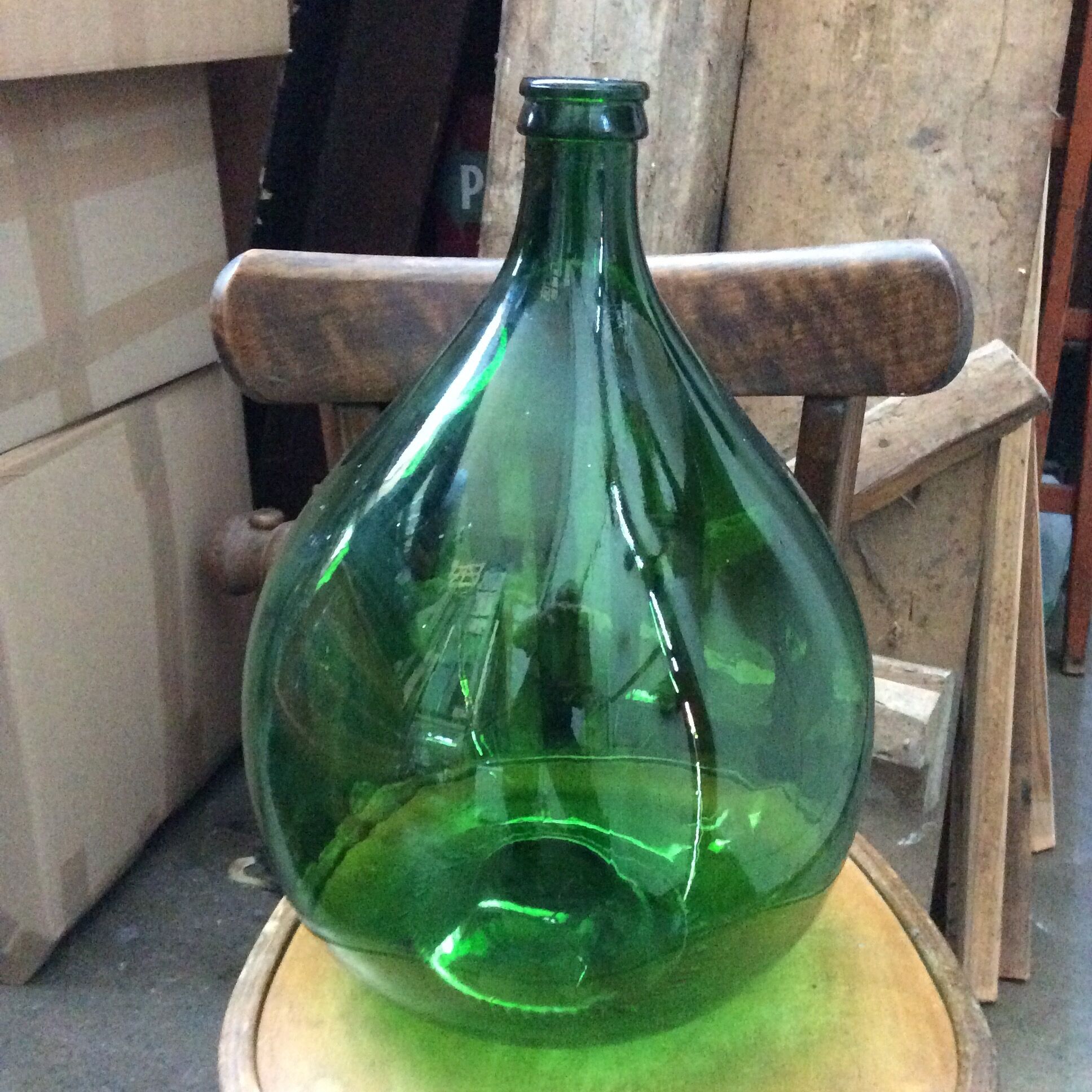 Demijohn canister