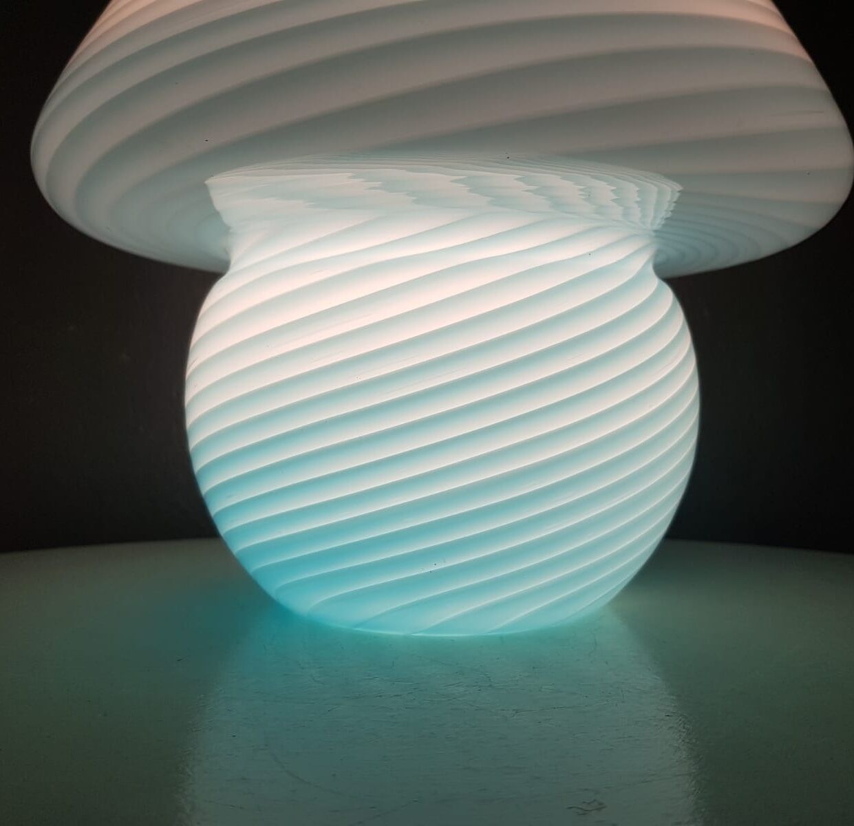 Blue Murano mushroom table lamp, Gambaro e Poggi for Vetri