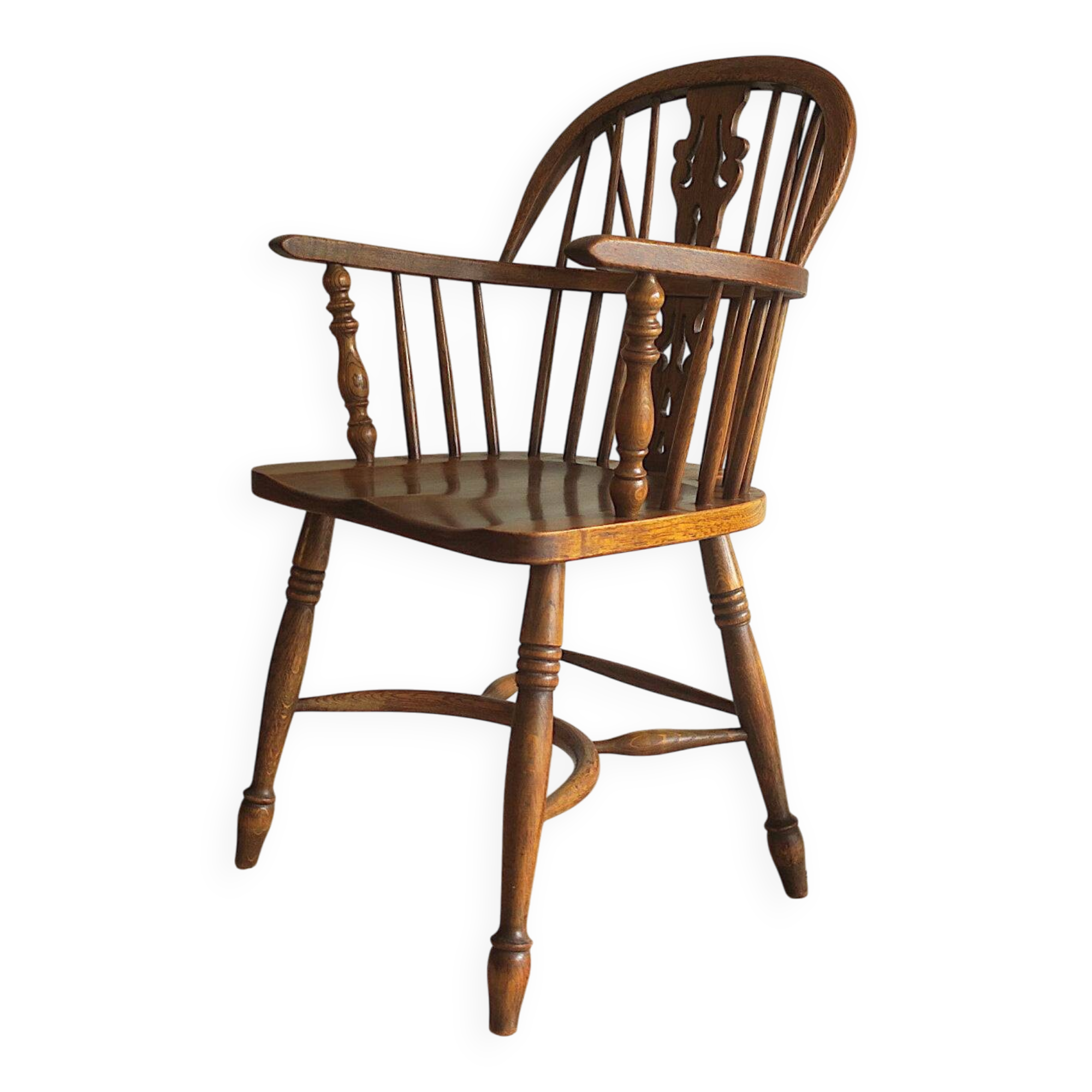 Mid century solid oak lyre-back elbow chair beautiful wood grain