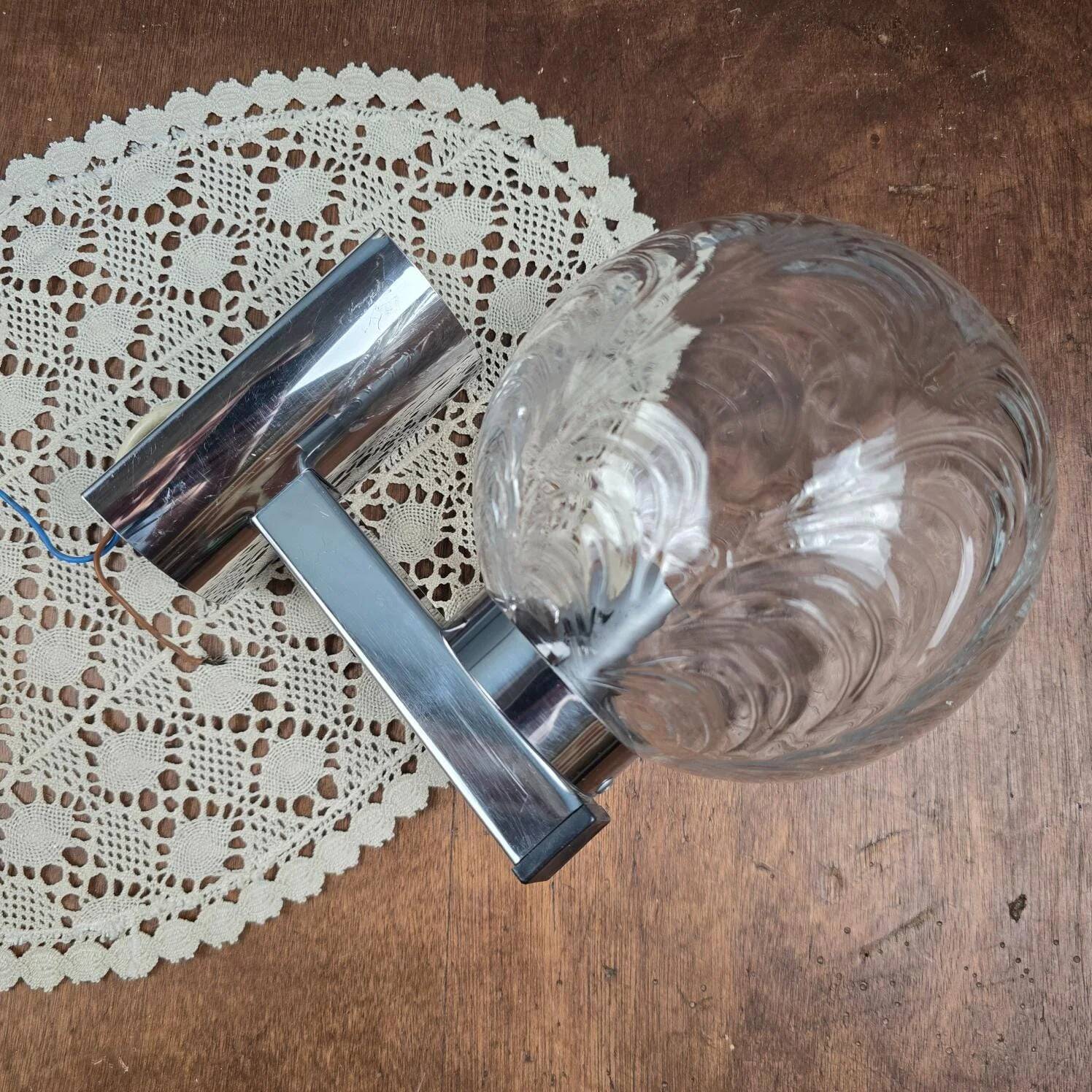 Vintage Space Age chrome wall light – Moulded glass globe
