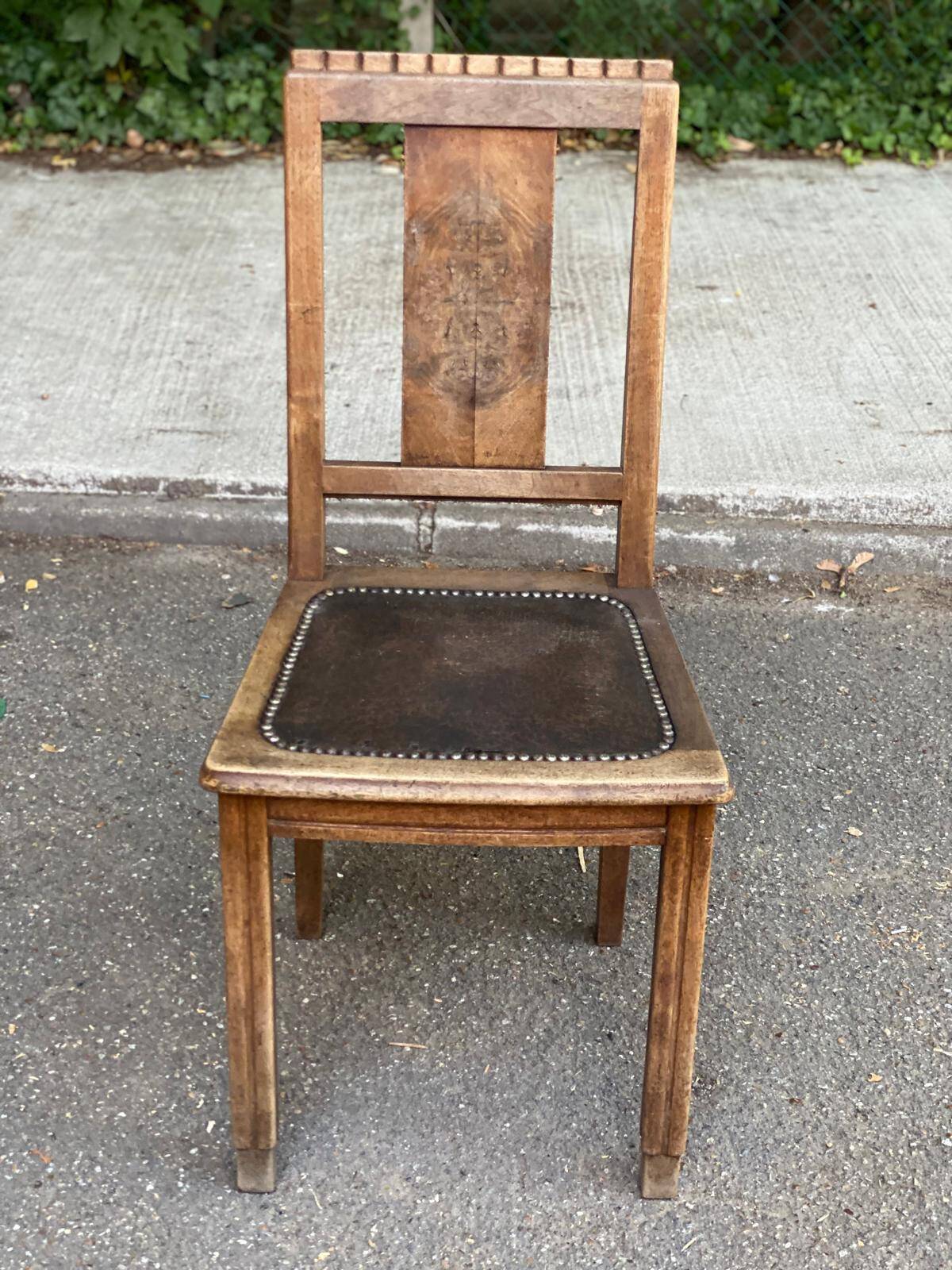 Art Deco chair in wood and brown