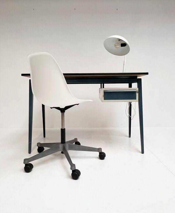 Bureau industriel en métal par Marko, années 1960