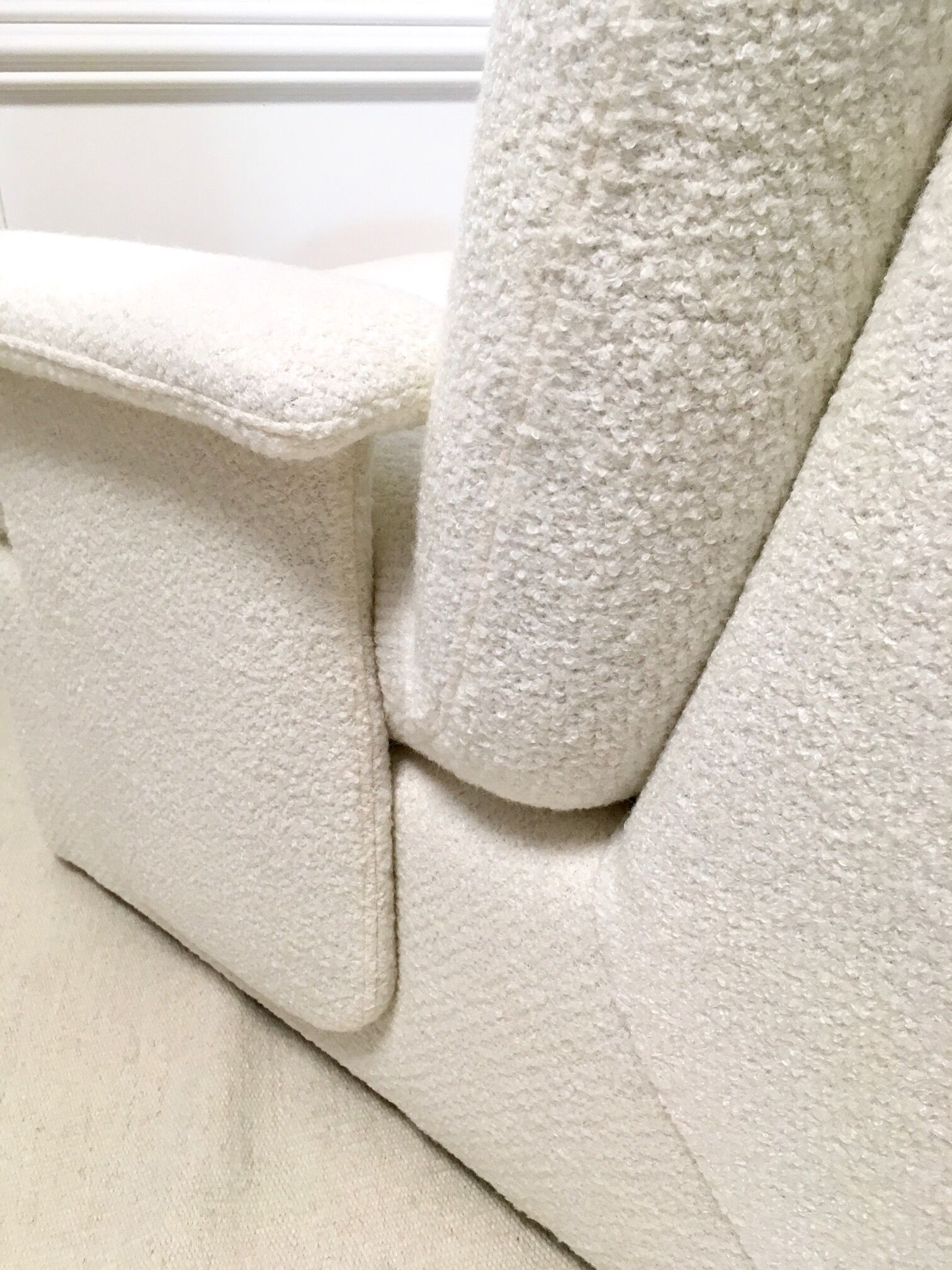 Fauteuil vintage en laine bouclée
