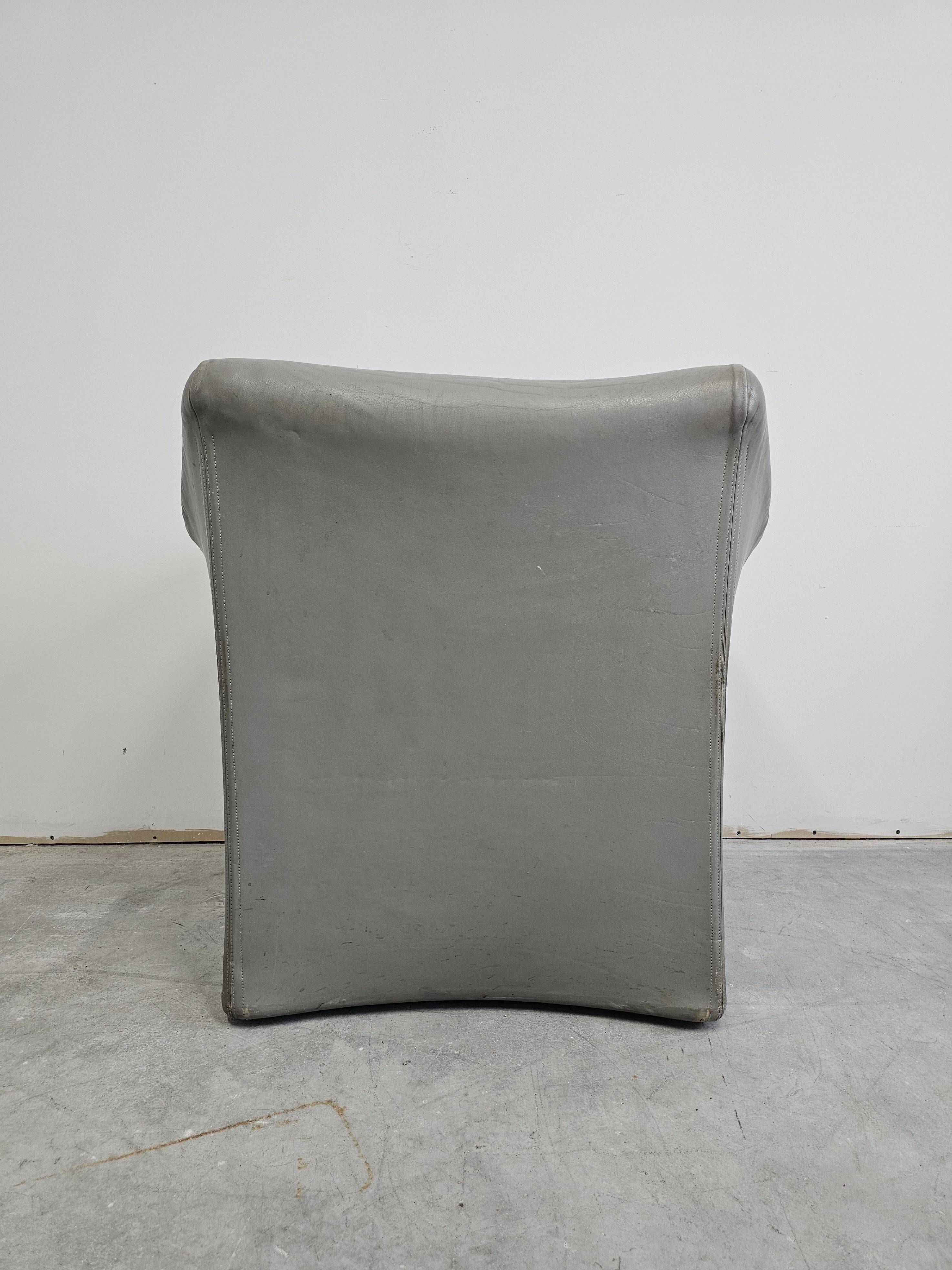 Postmodern leather armchairs Tentazione by Mario Bellini for Cassina.