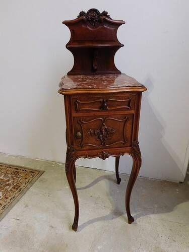 Chevet rocaille en noyer