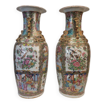 Pair of porcelain vases, famille rose, Qing dynasty, 19th century – Canton, China