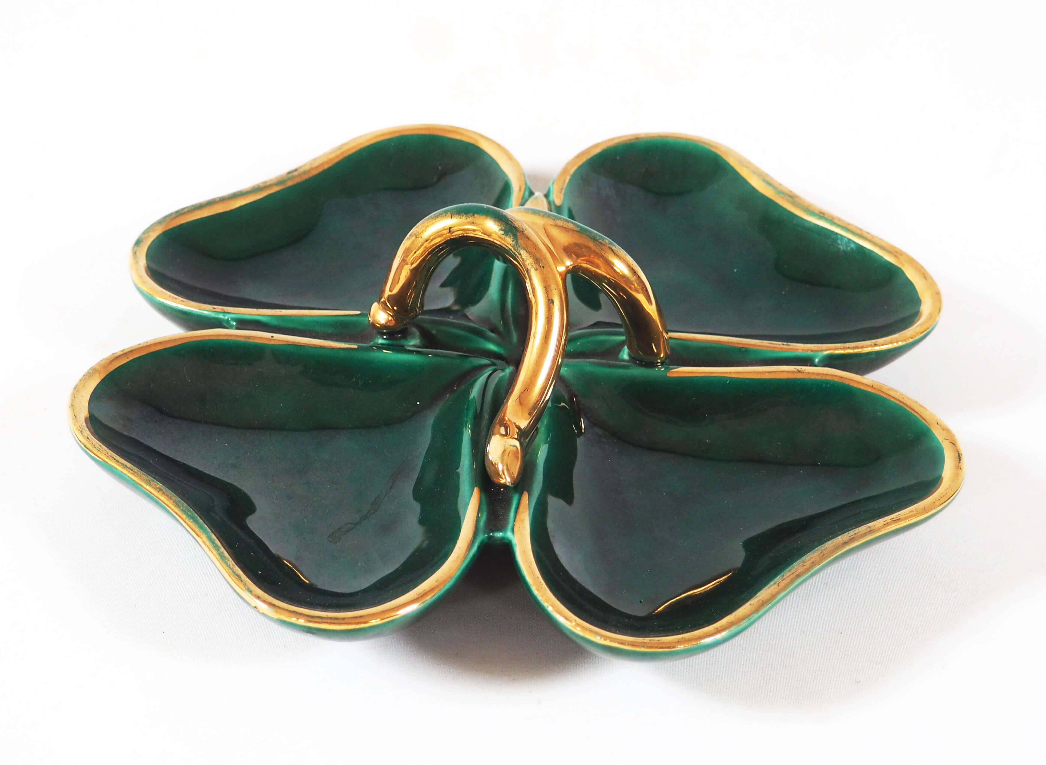 Green clover earthenware dish