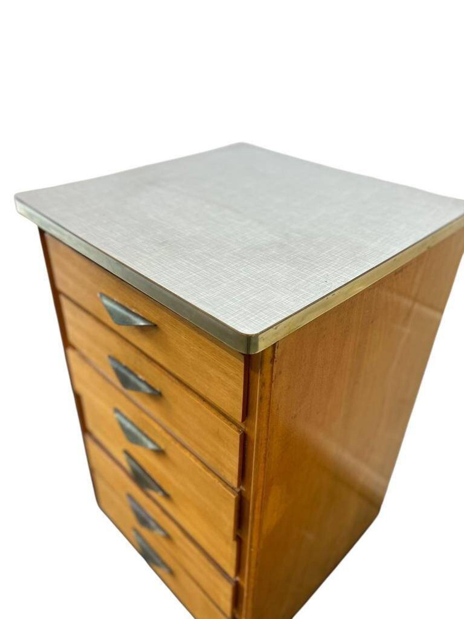 Mini commode vintage en bois avec plateau en formica