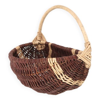 Wicker wall basket for onions, vintage